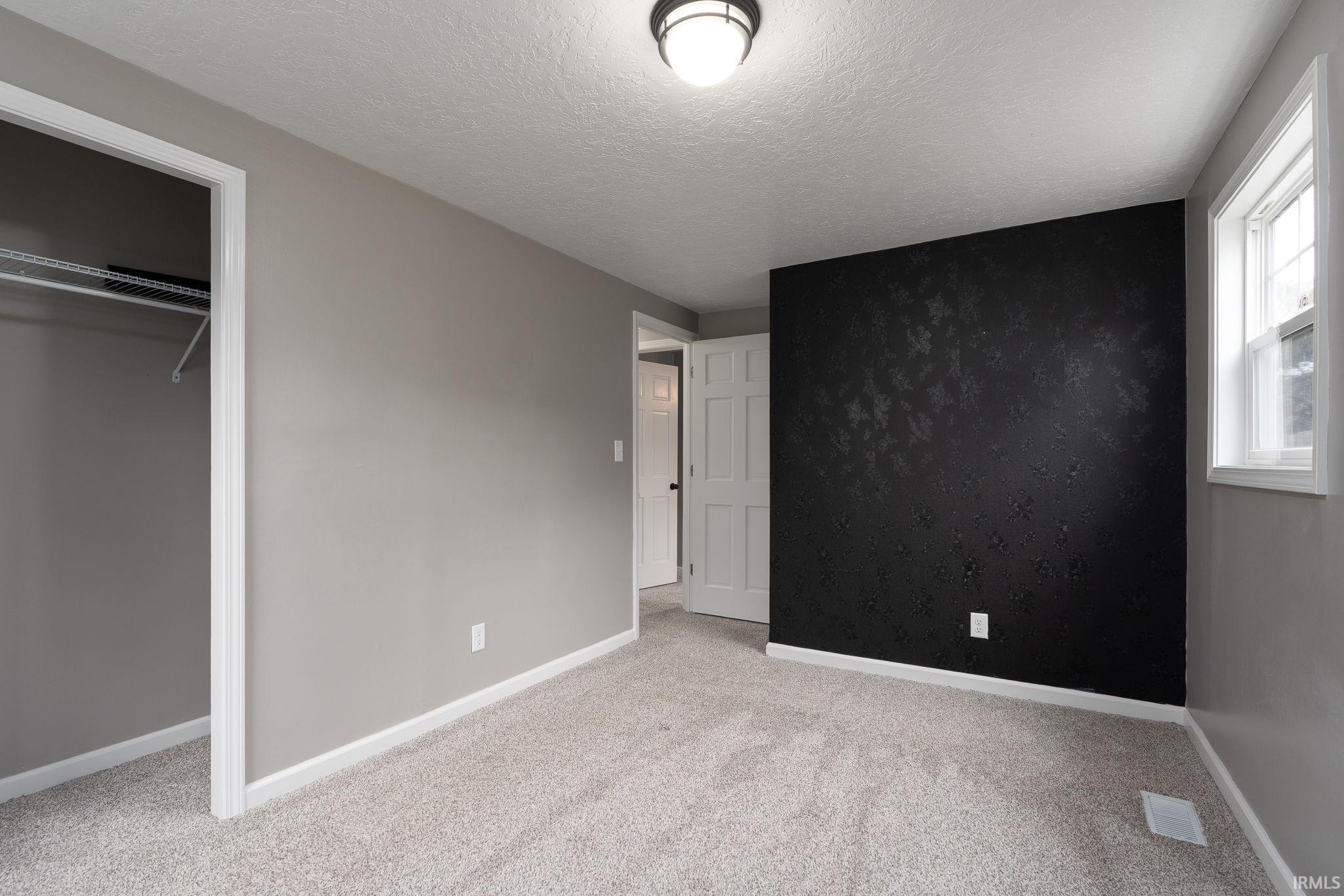 2005 Crowfoot Drive