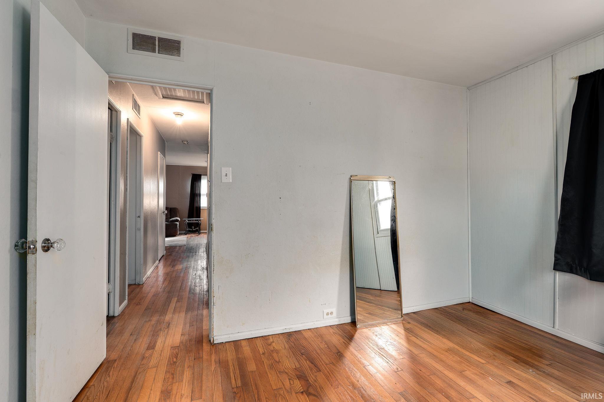 1309 Hedgewood Drive