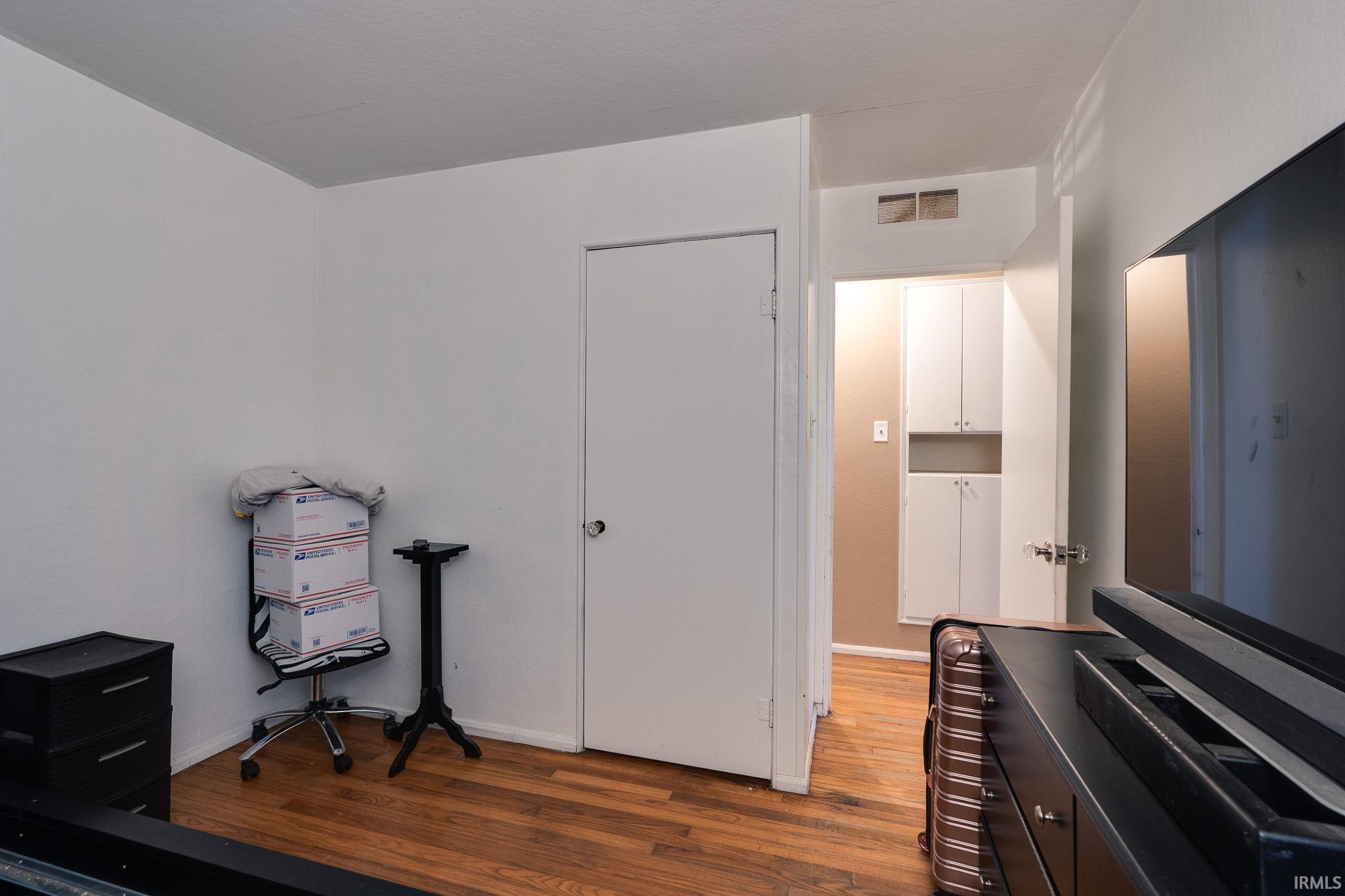 1309 Hedgewood Drive