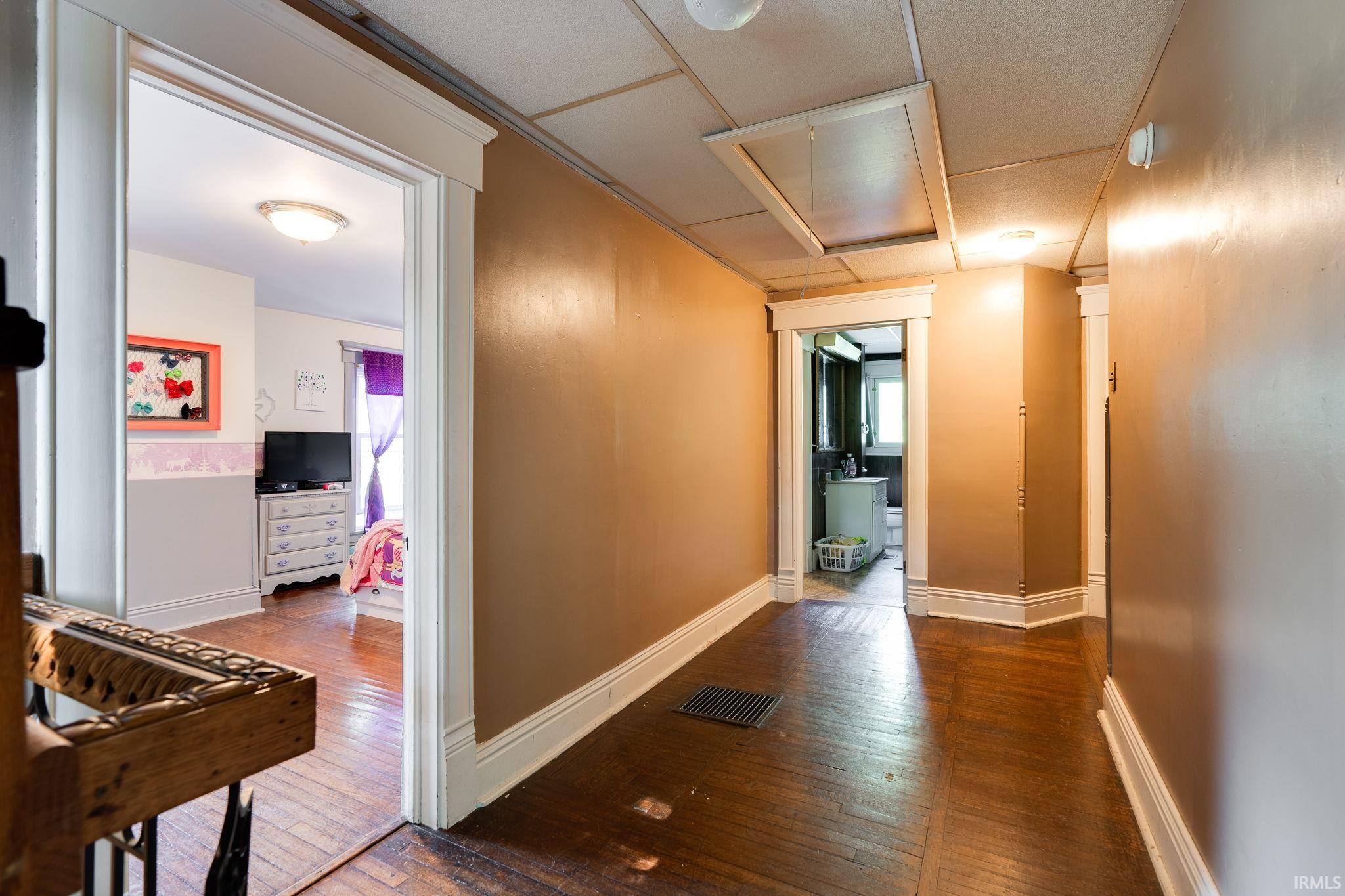 32 W Center Street