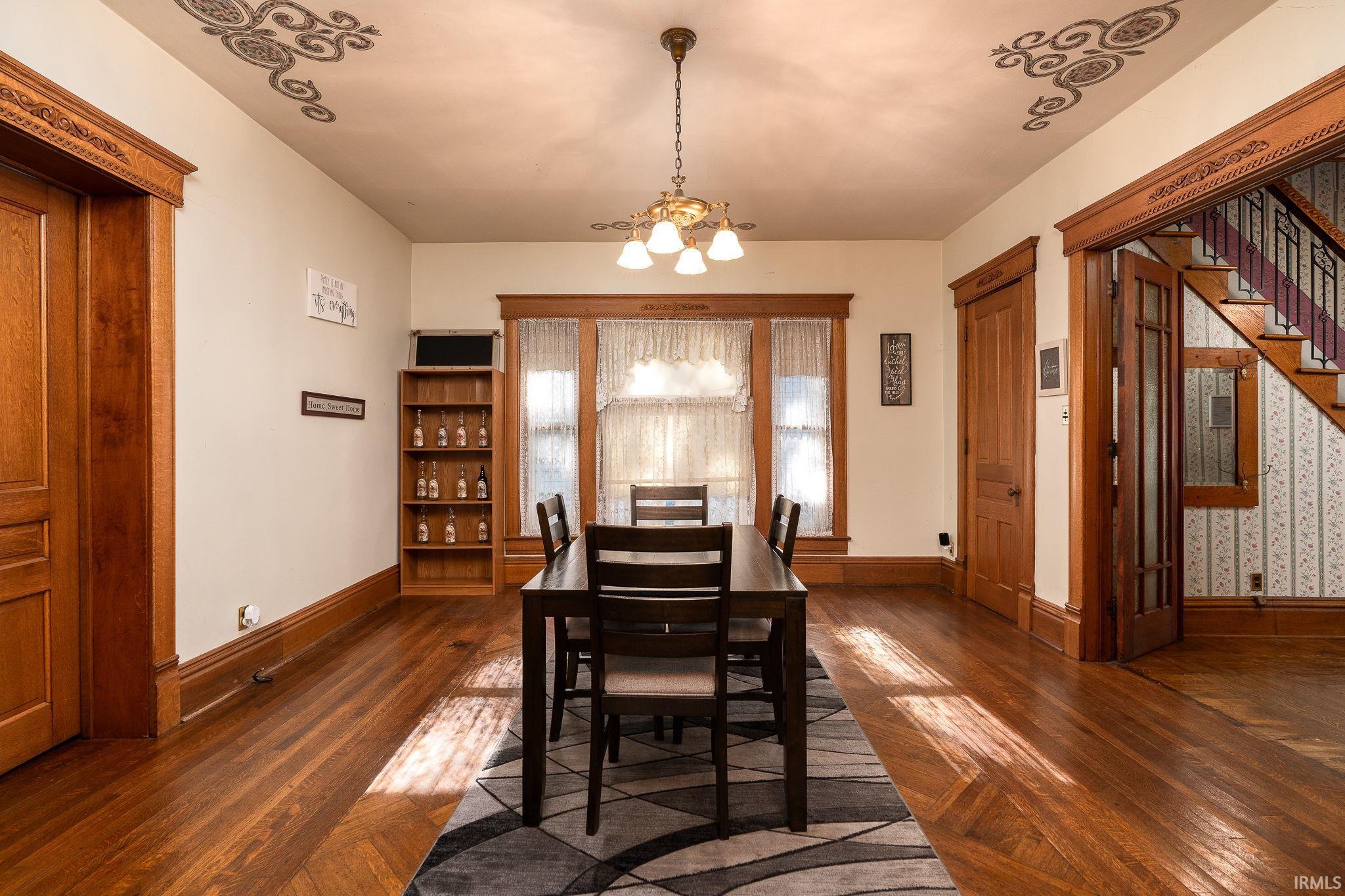 32 W Center Street
