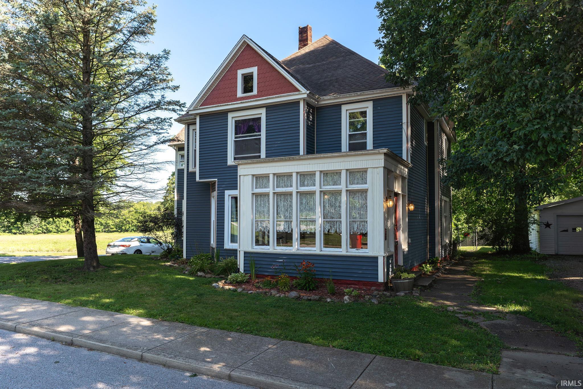 32 W Center Street
