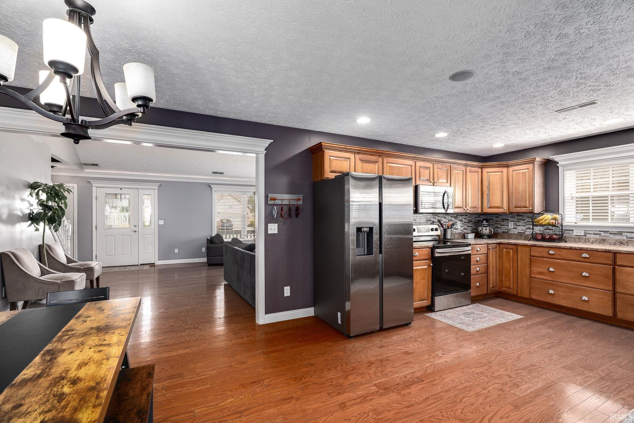 1827 Kyverdale Drive