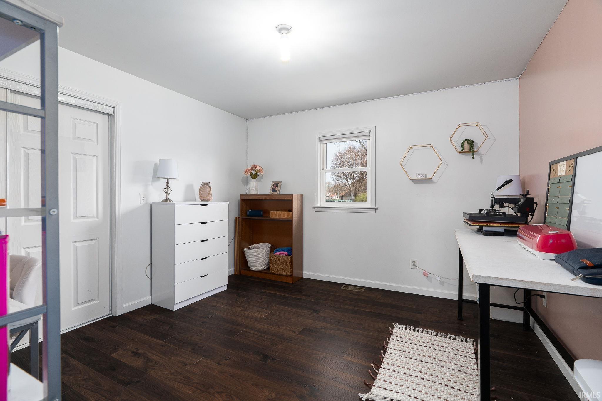 308 W 8th Street