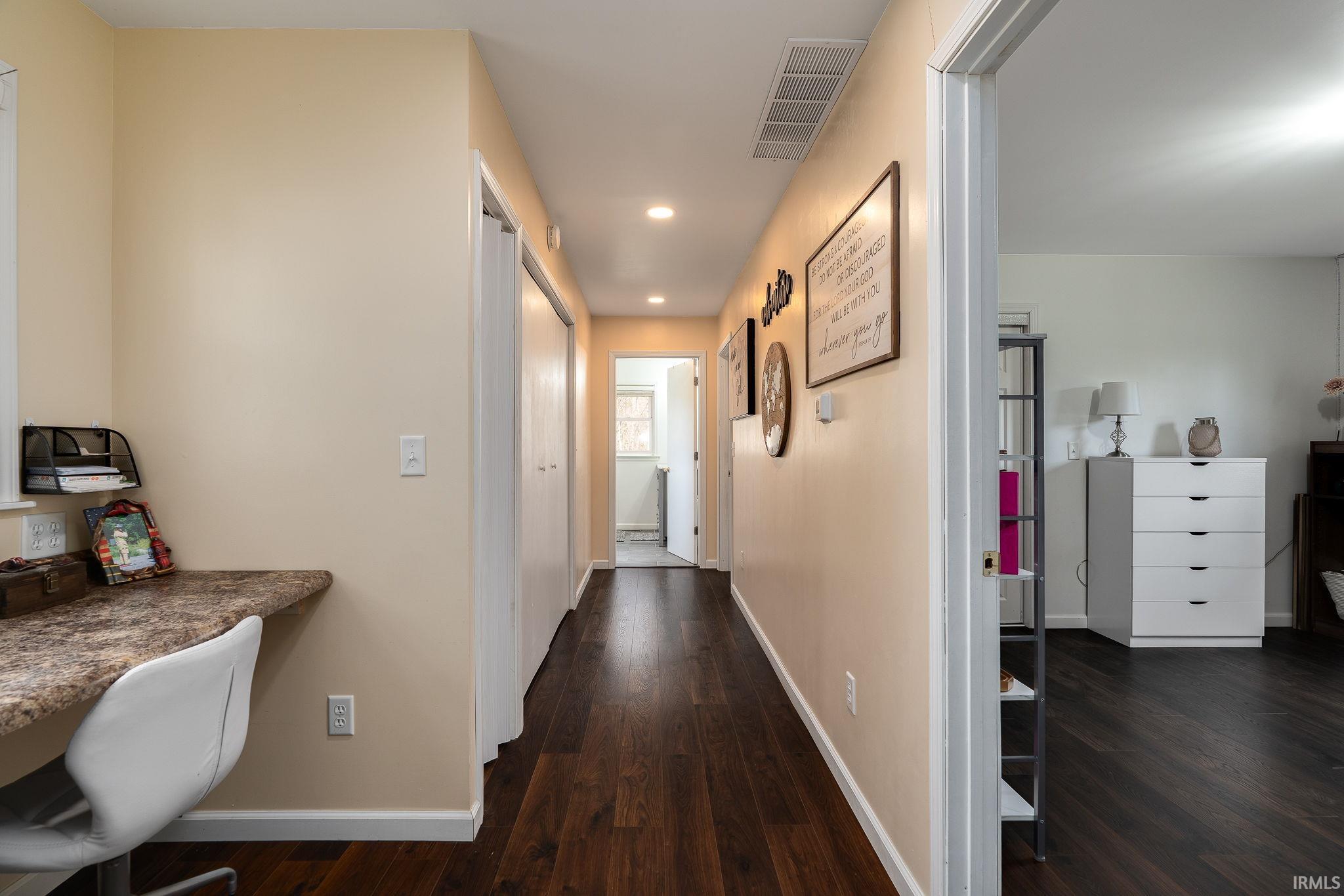 308 W 8th Street