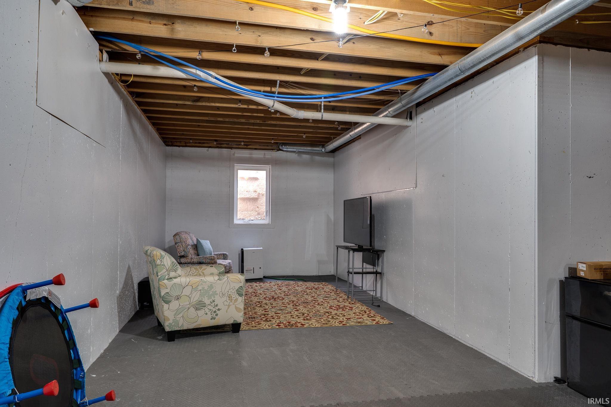 308 W 8th Street