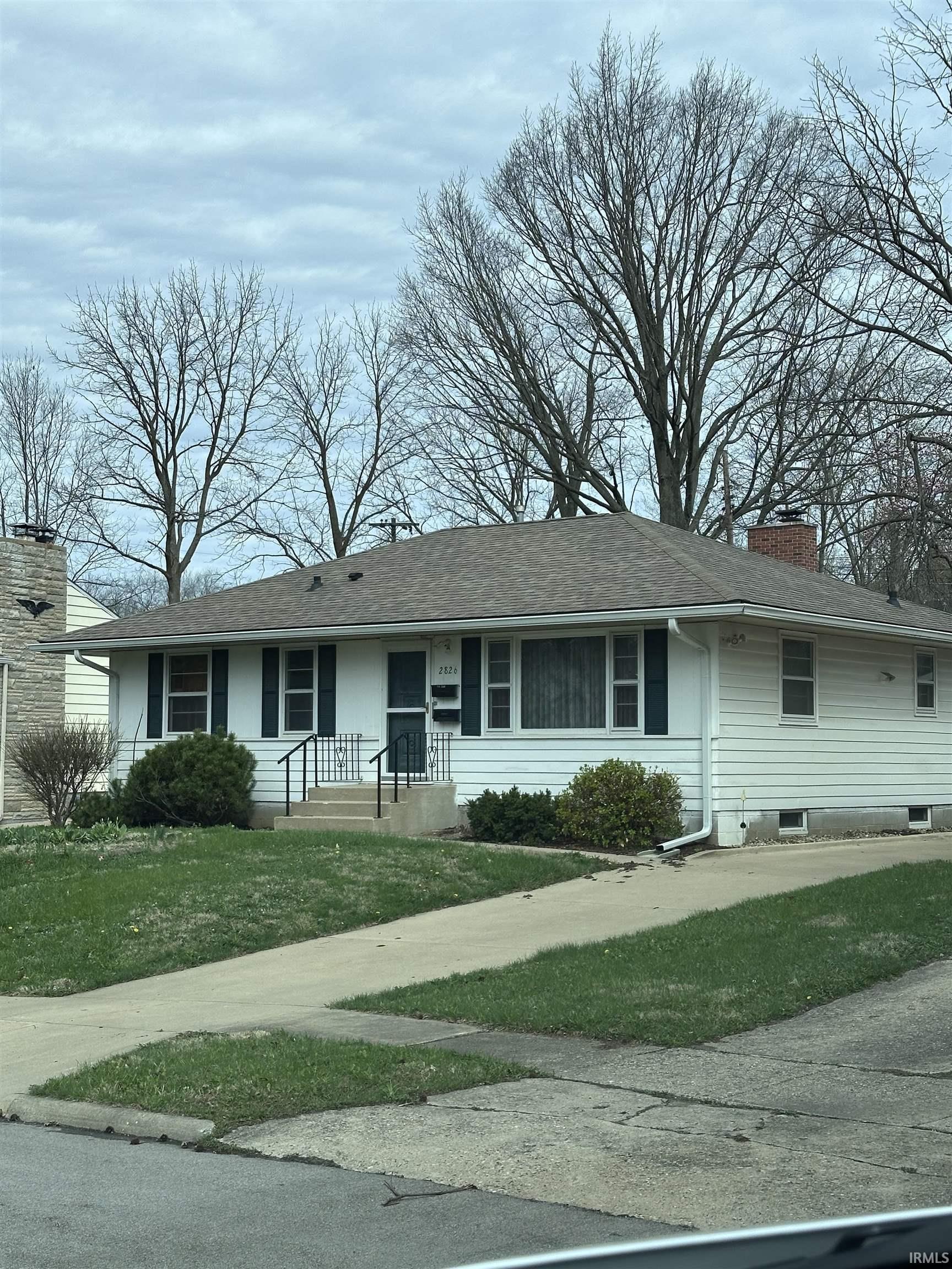 2826 Forest Lane