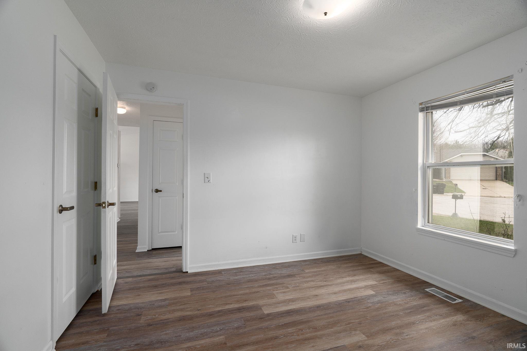 854 Sussex Court