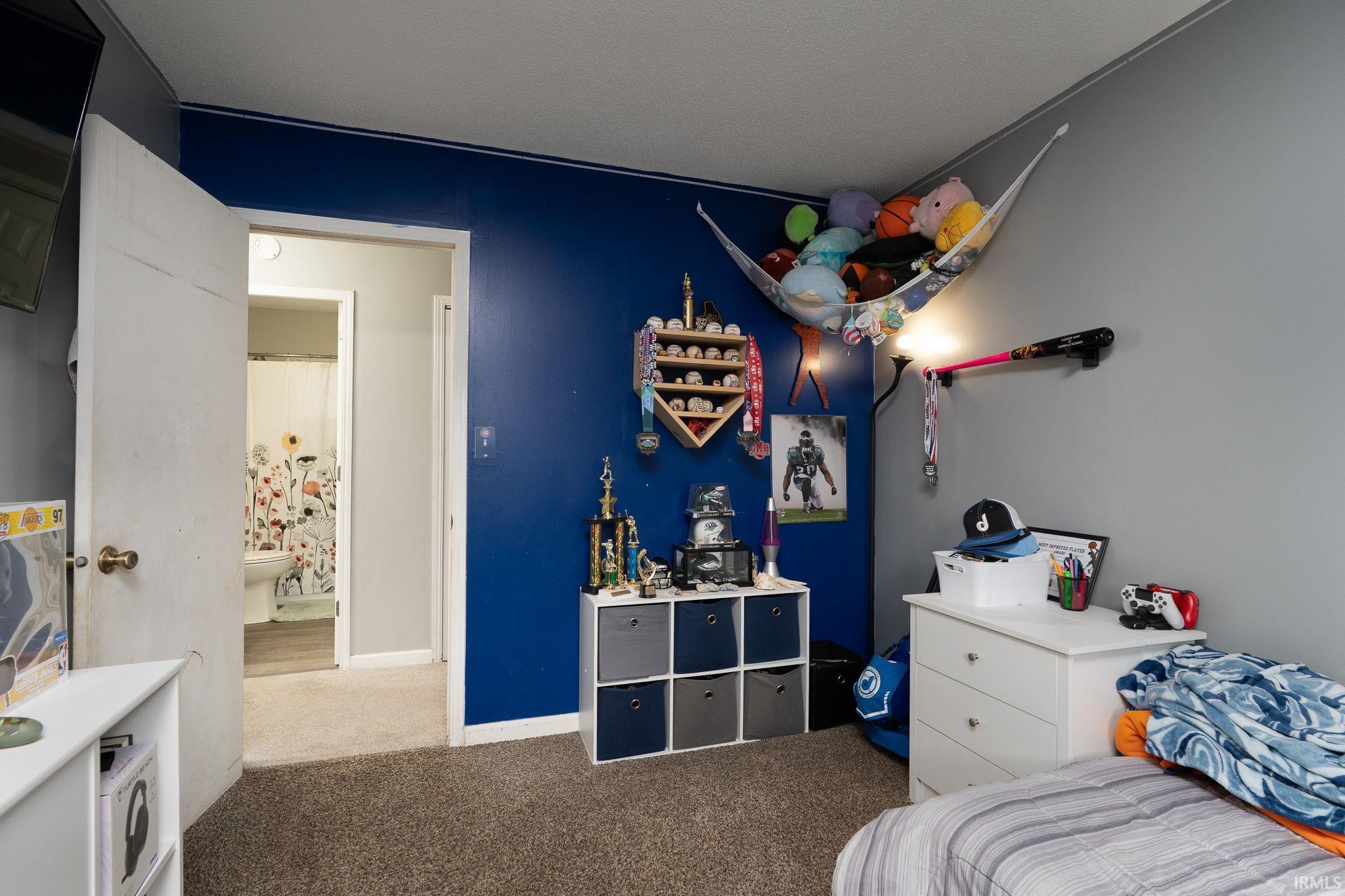 2408 Crestview Court