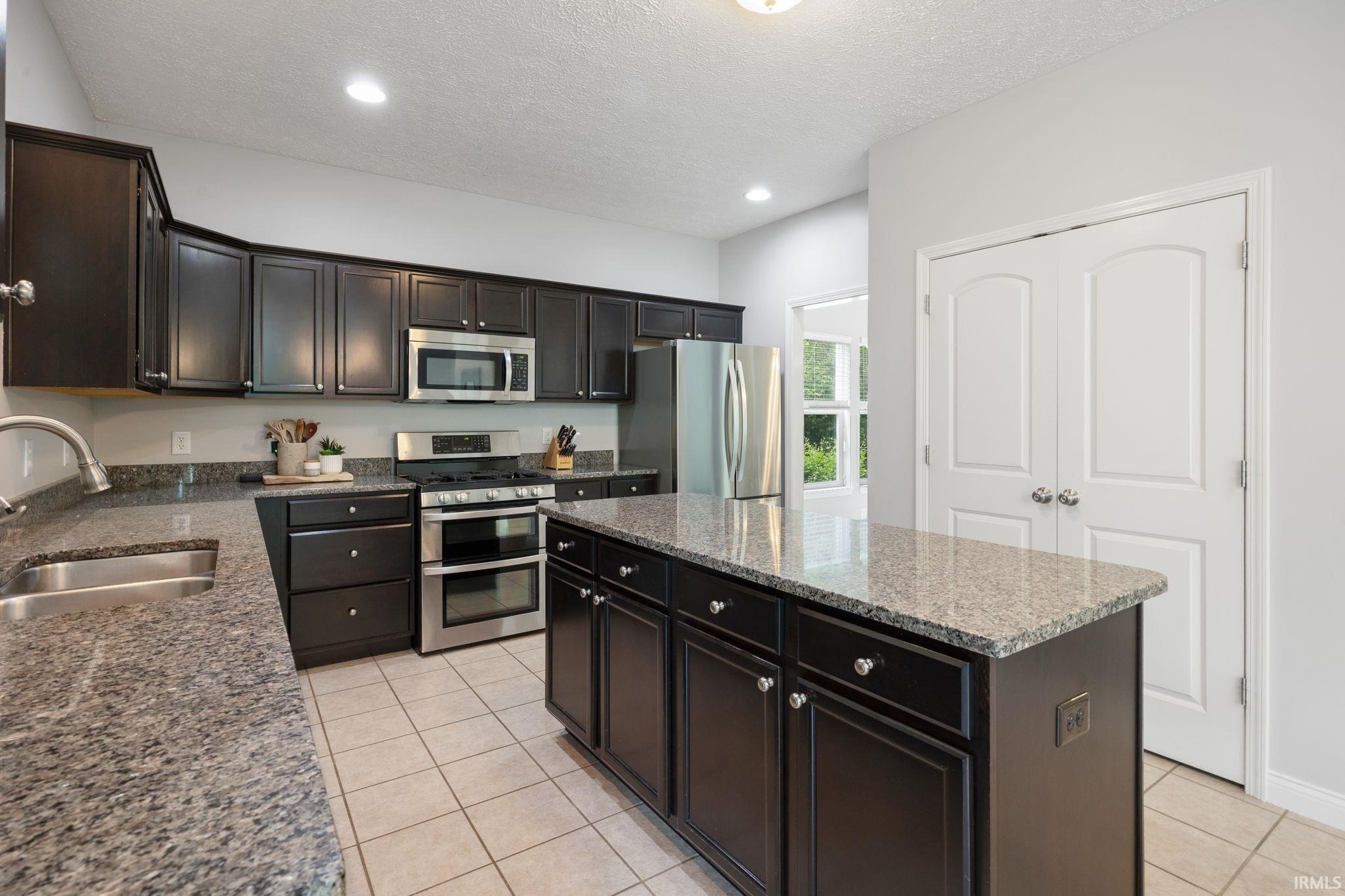 5621 Acre Lane