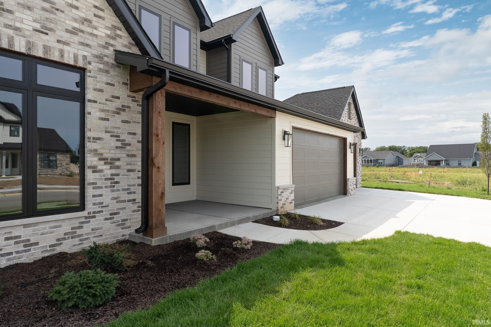 953 Ravenstone Drive