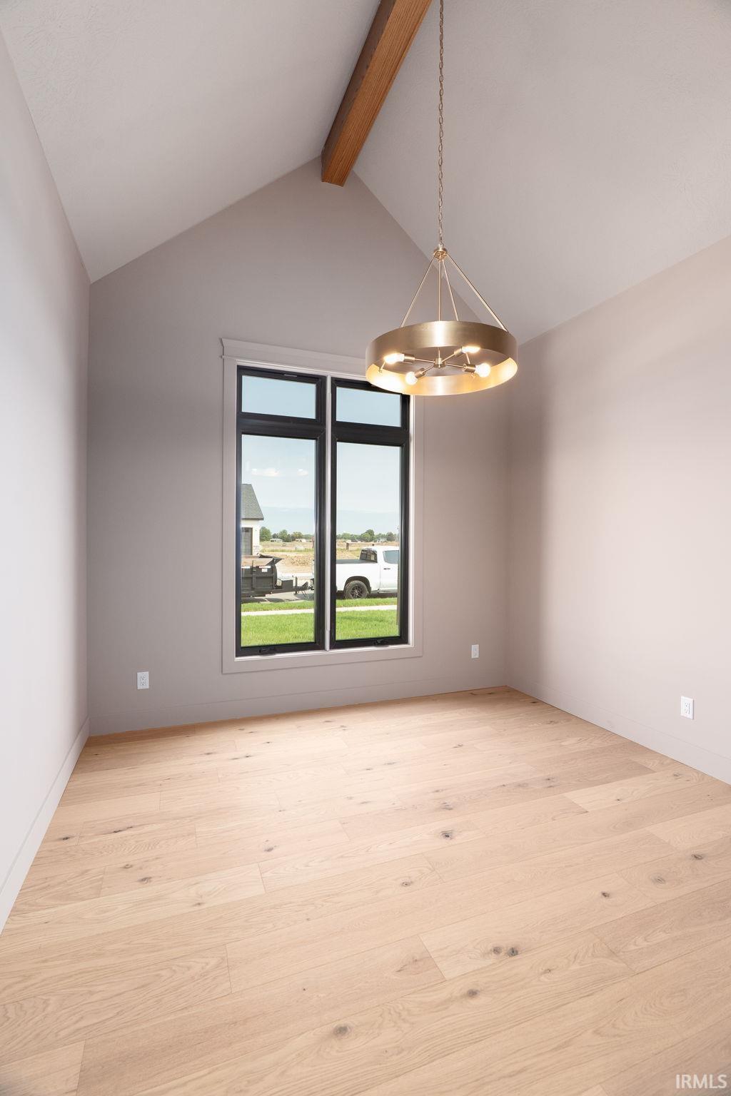 953 Ravenstone Drive