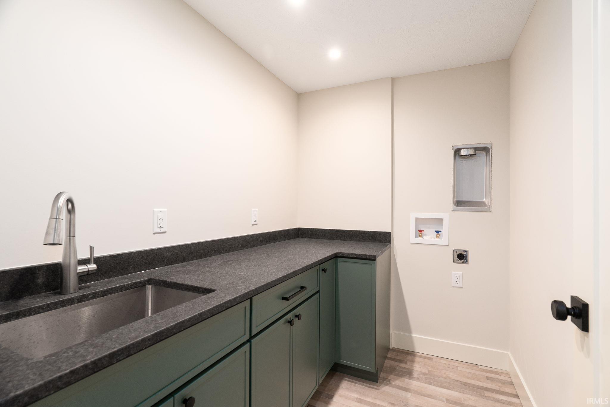 953 Ravenstone Drive