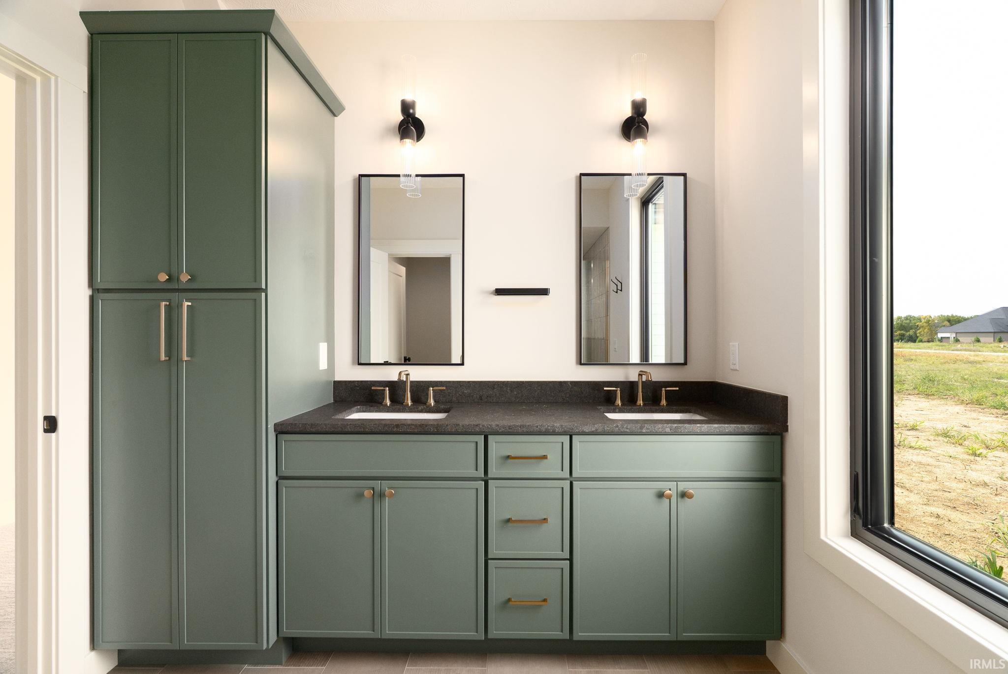 953 Ravenstone Drive