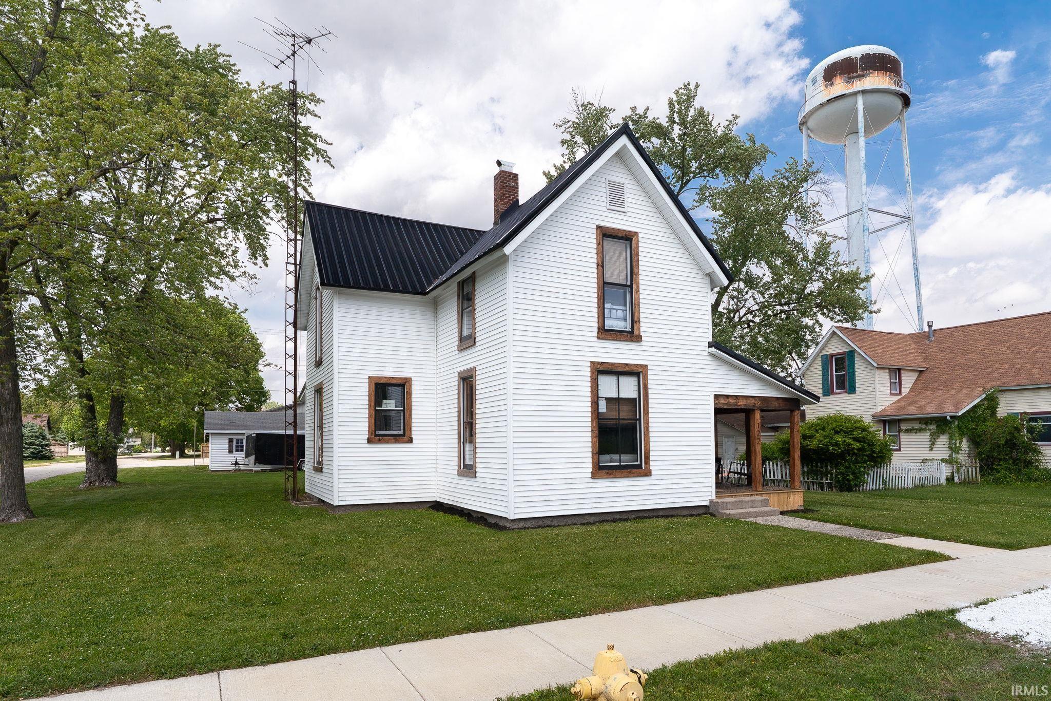 122 W Perrin Street