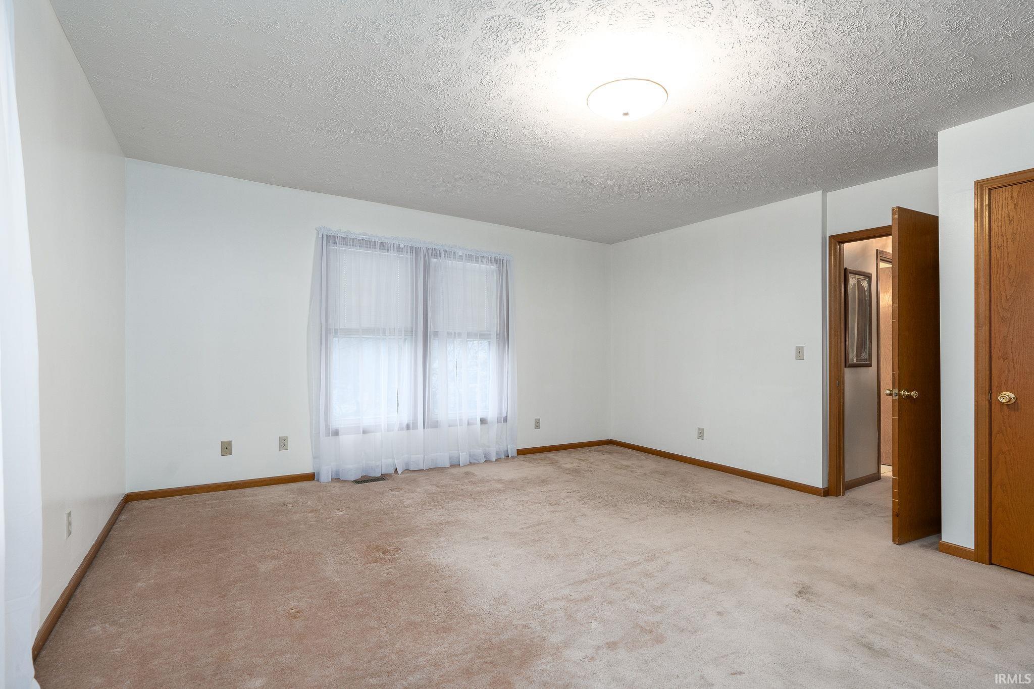 300 S Heritage Drive