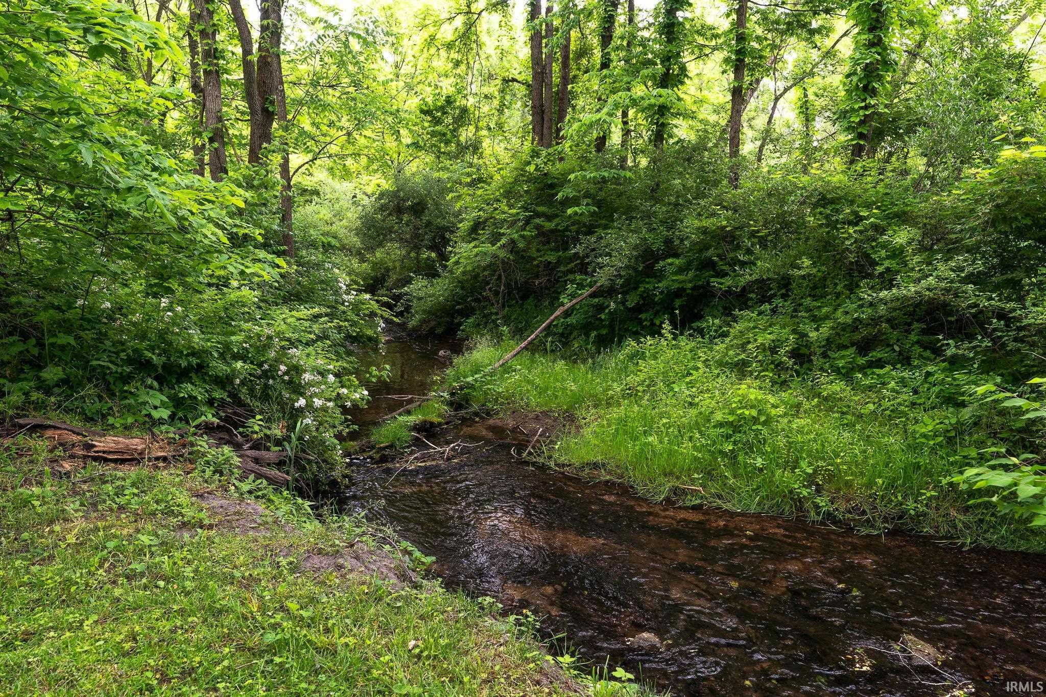 8261 W 250 N