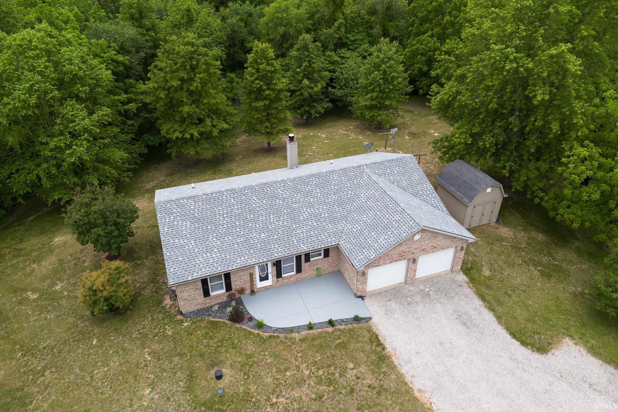 8261 W 250 N