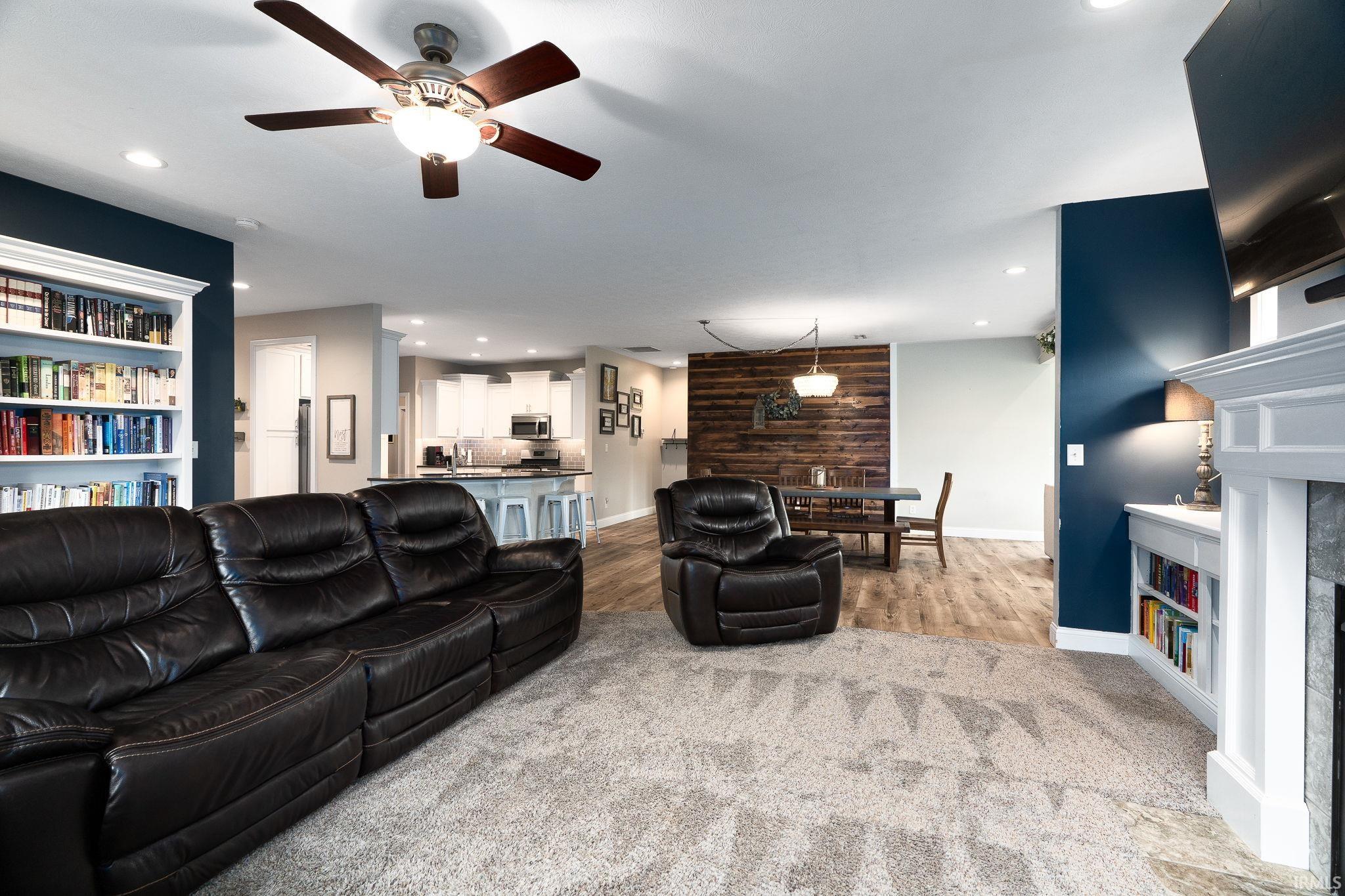 5118 Centerview Drive