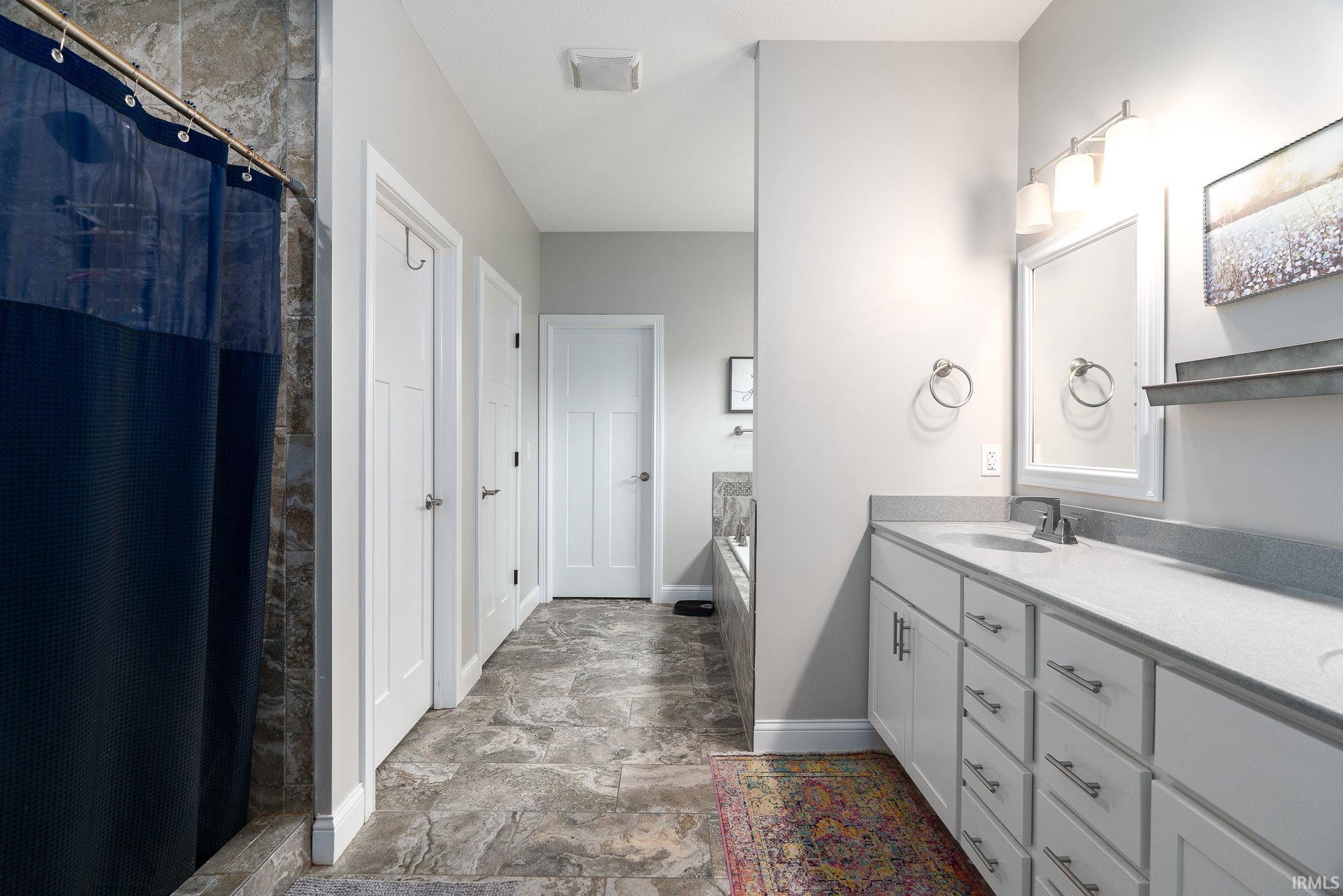 5118 Centerview Drive