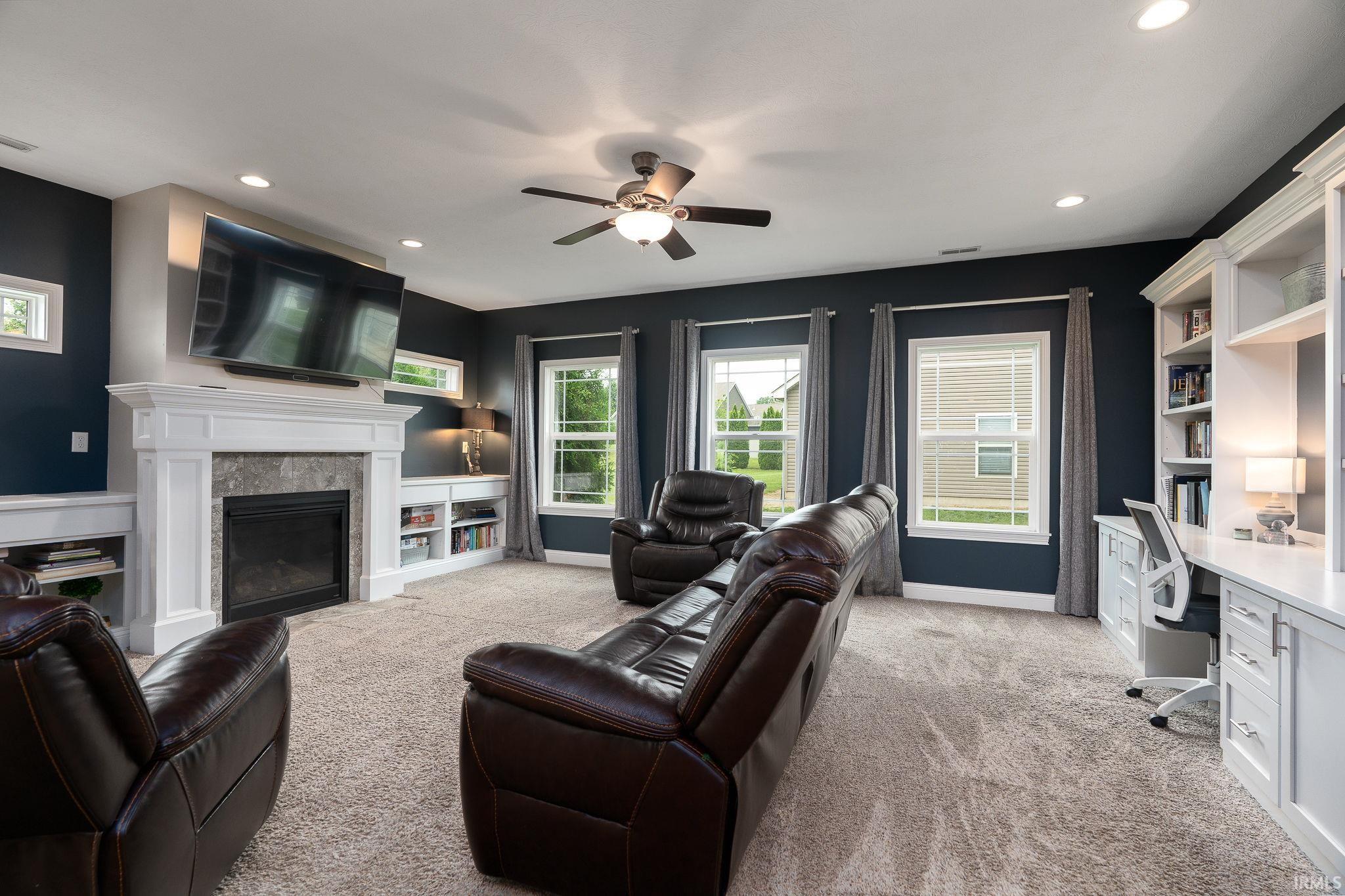 5118 Centerview Drive