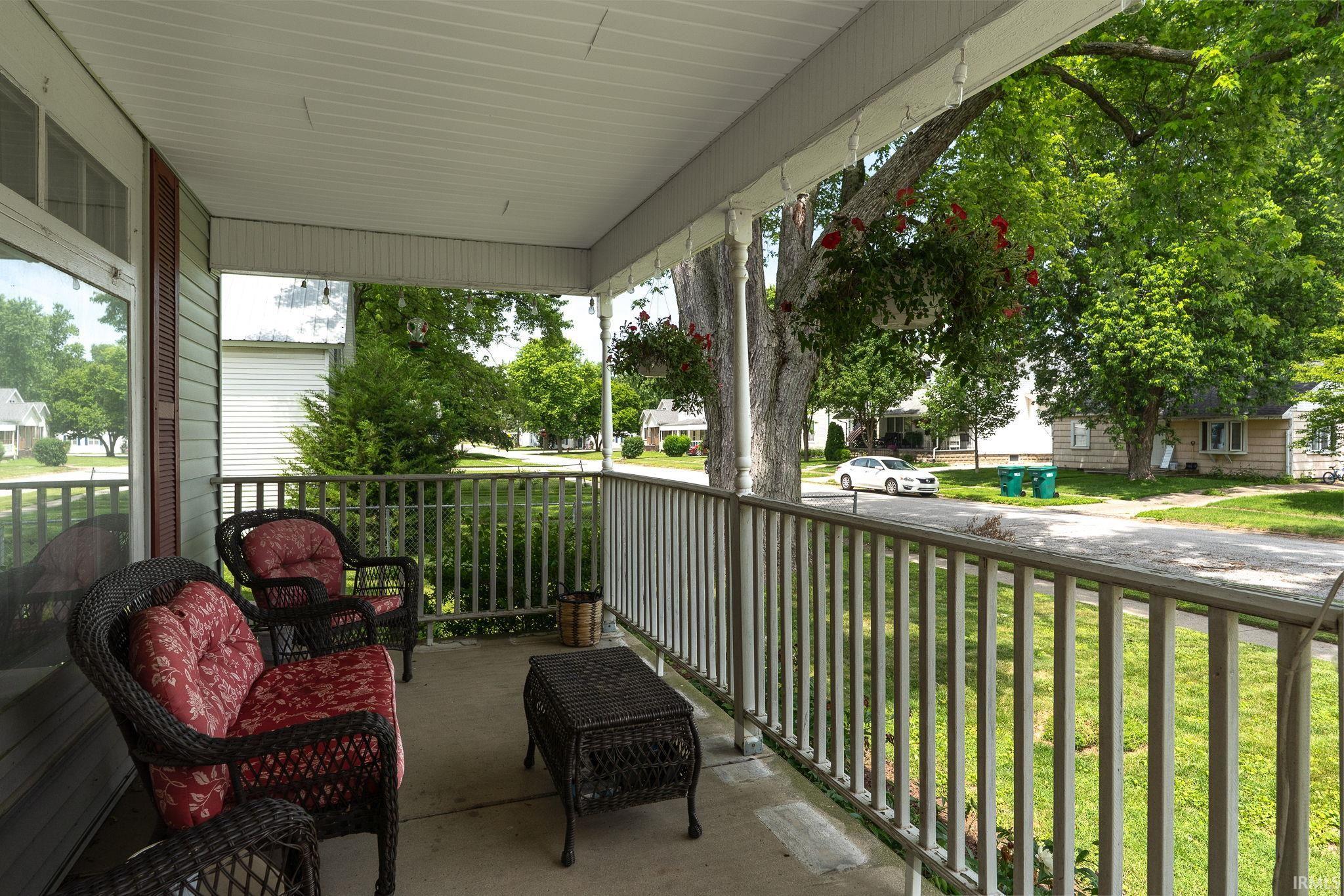 102 E Peterson Street