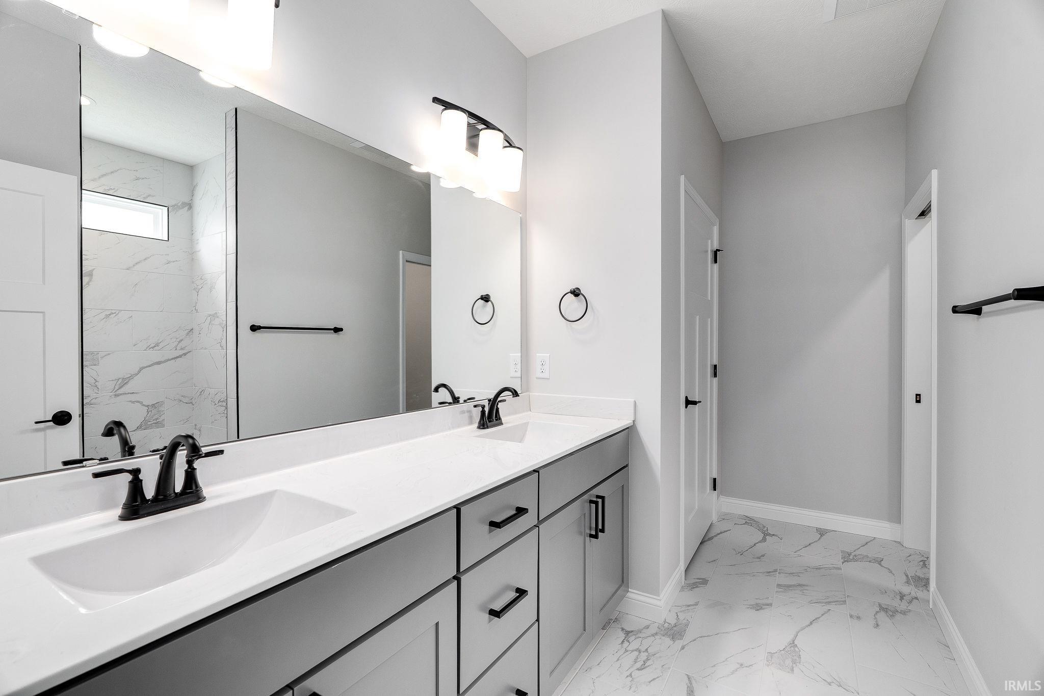 3512 Amesbury Court
