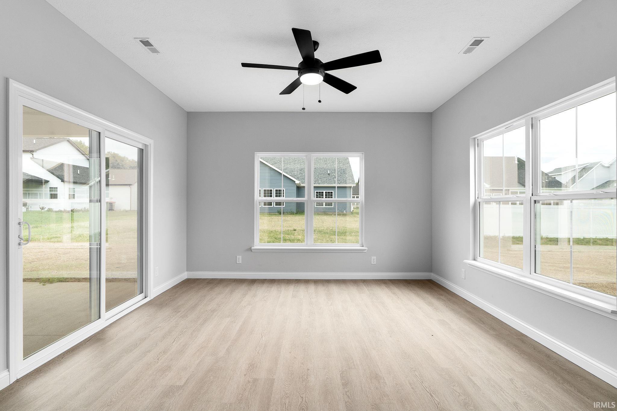 3512 Amesbury Court