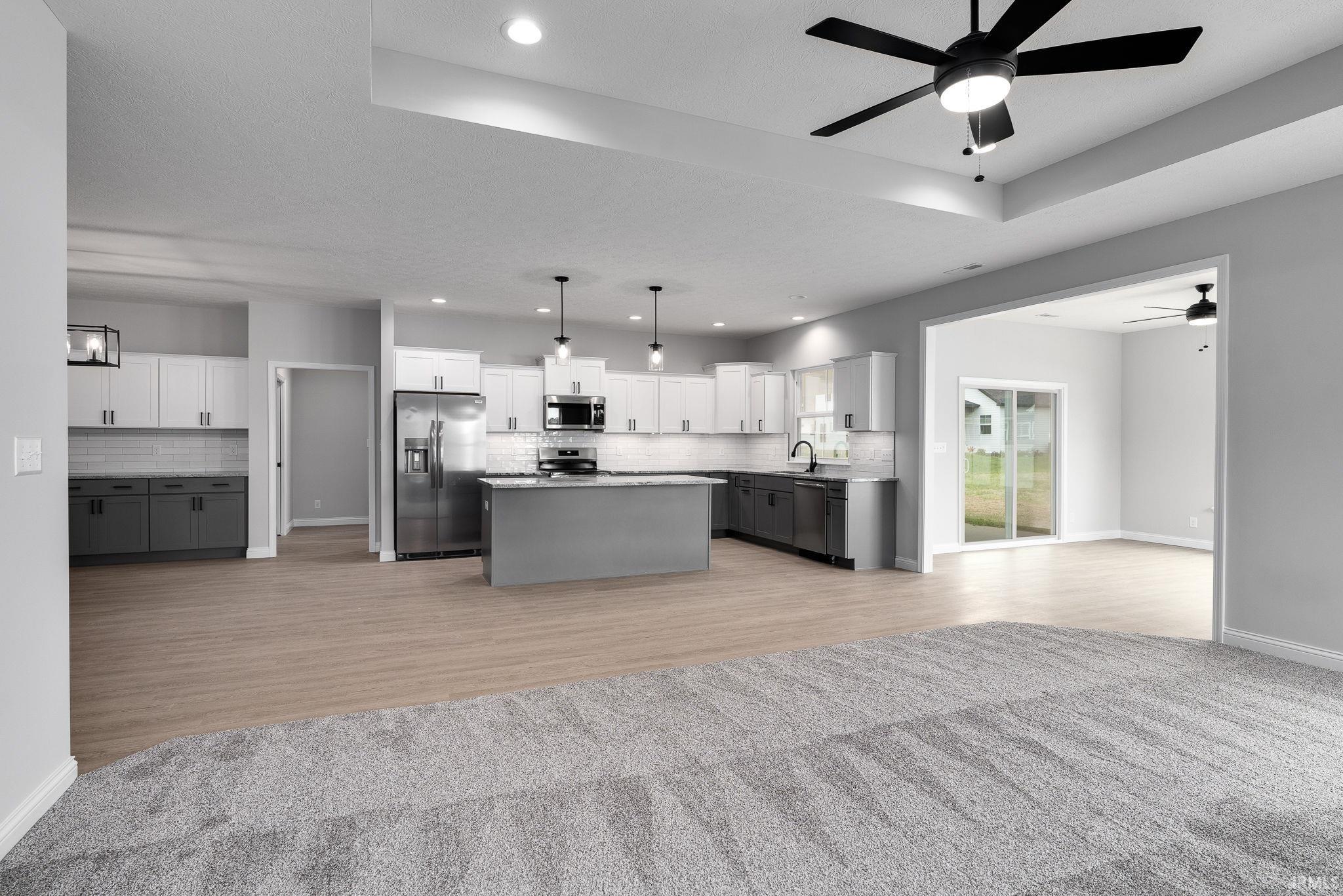 3512 Amesbury Court
