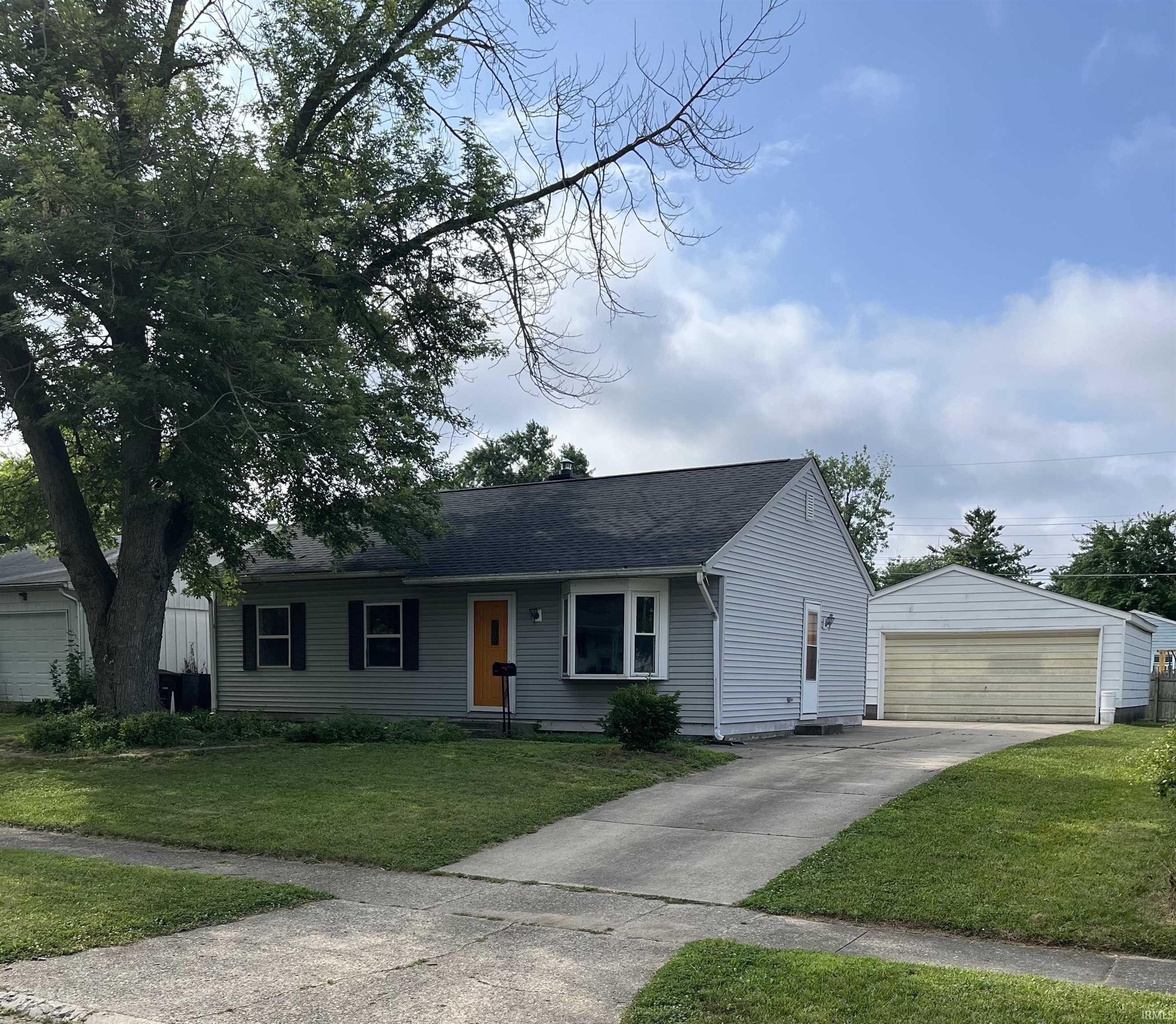 2209 Arapahoe Drive