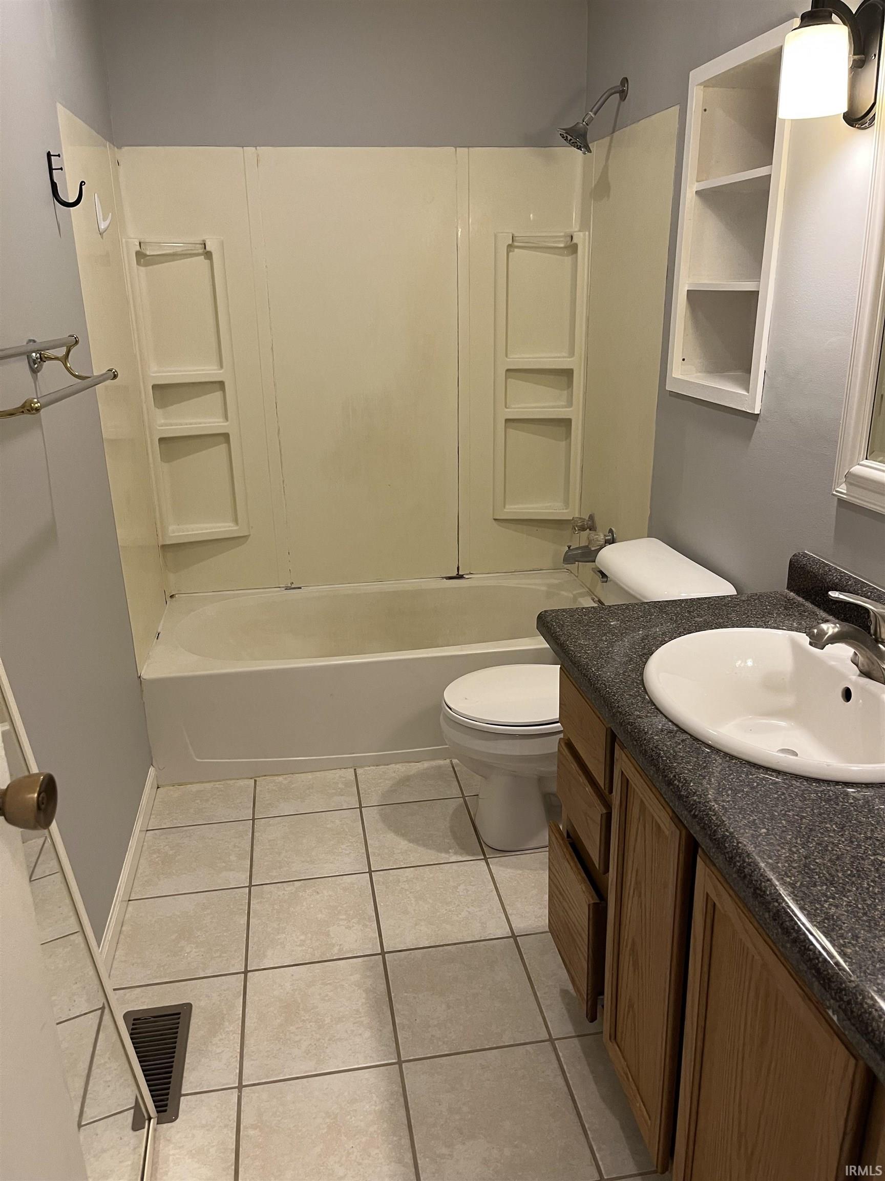 2209 Arapahoe Drive