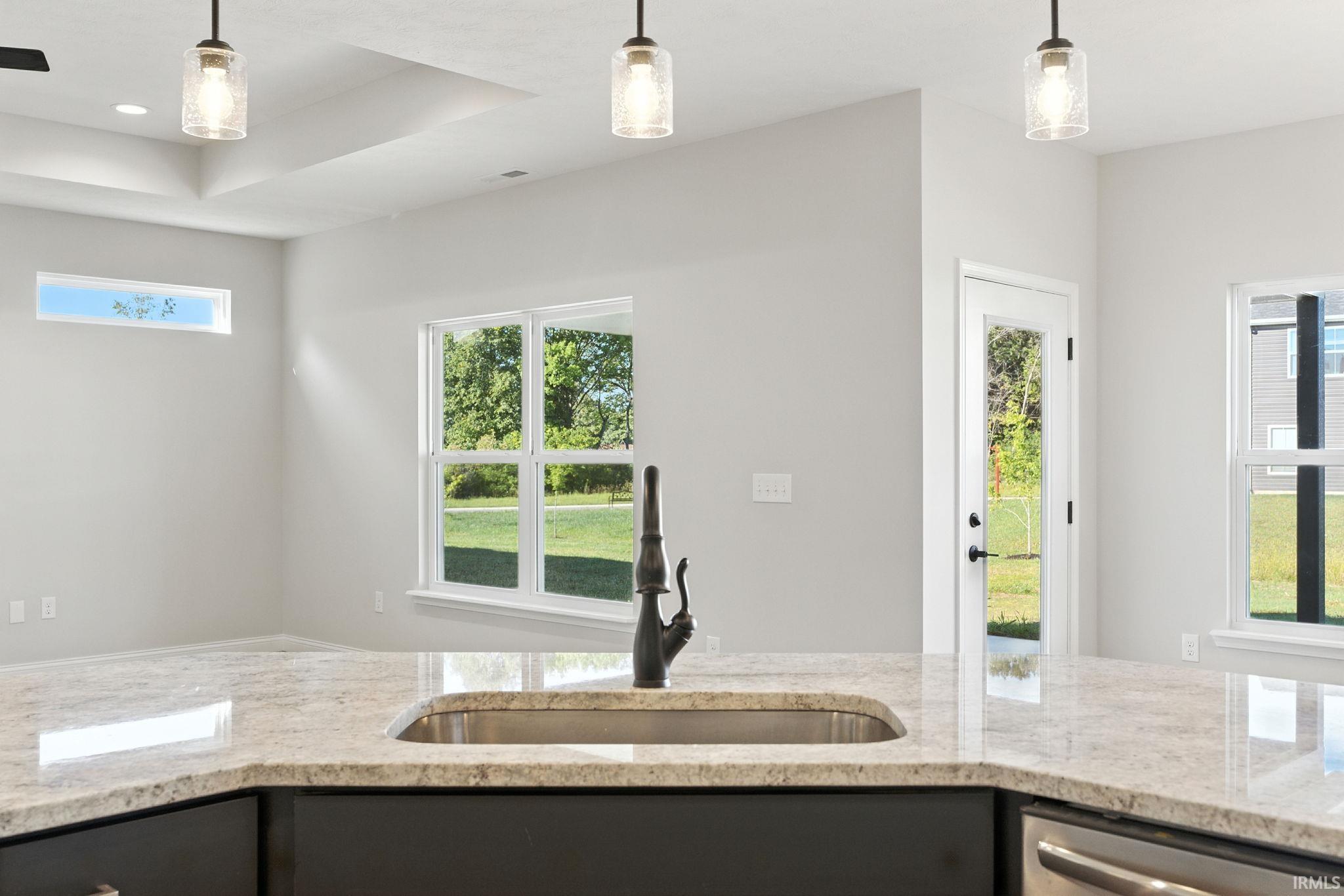 1800 White Eagle Court