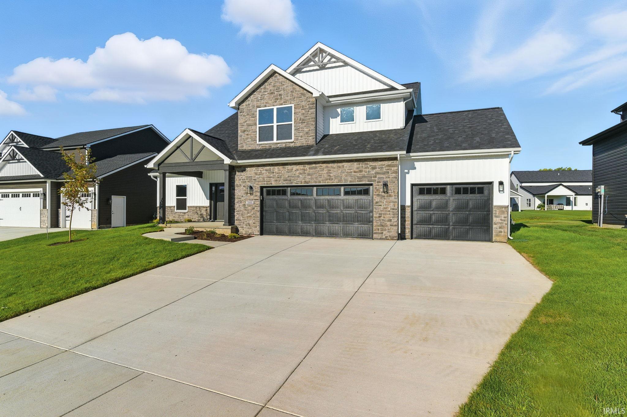 1800 White Eagle Court
