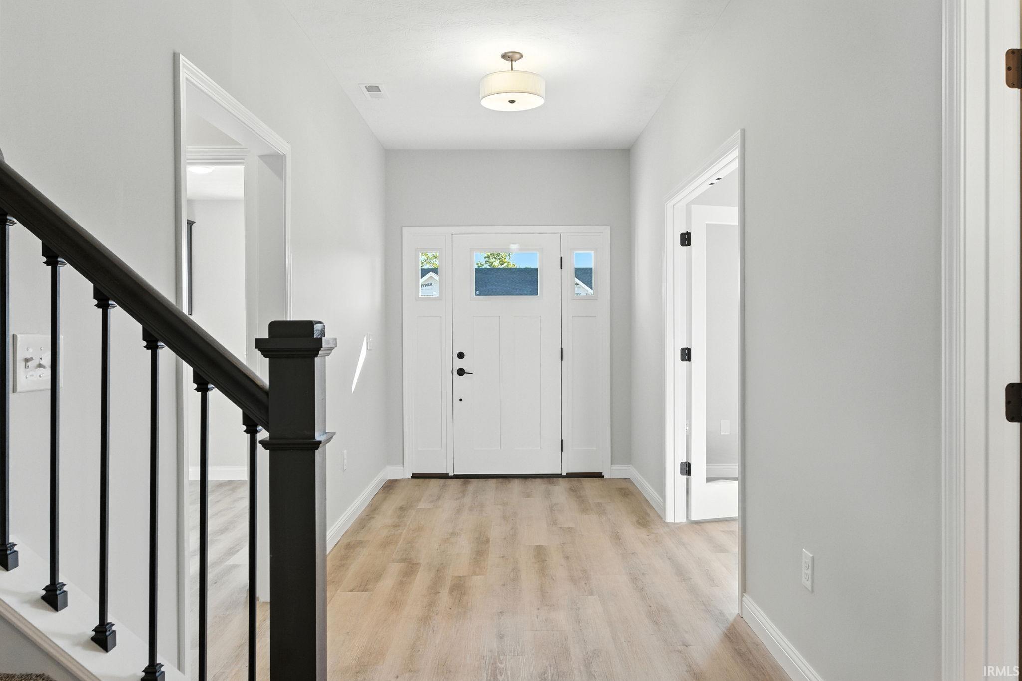 1800 White Eagle Court