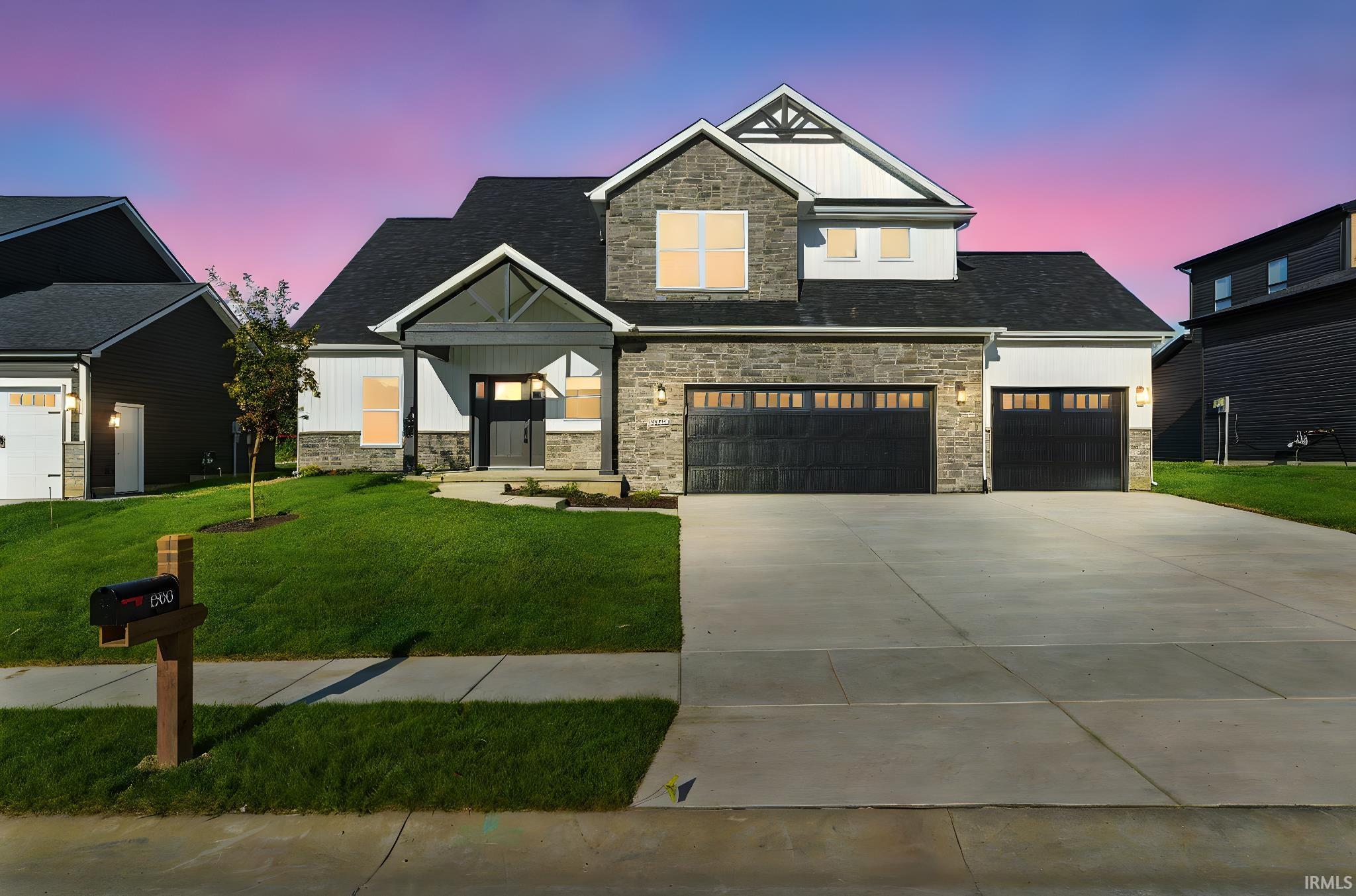 1800 White Eagle Court