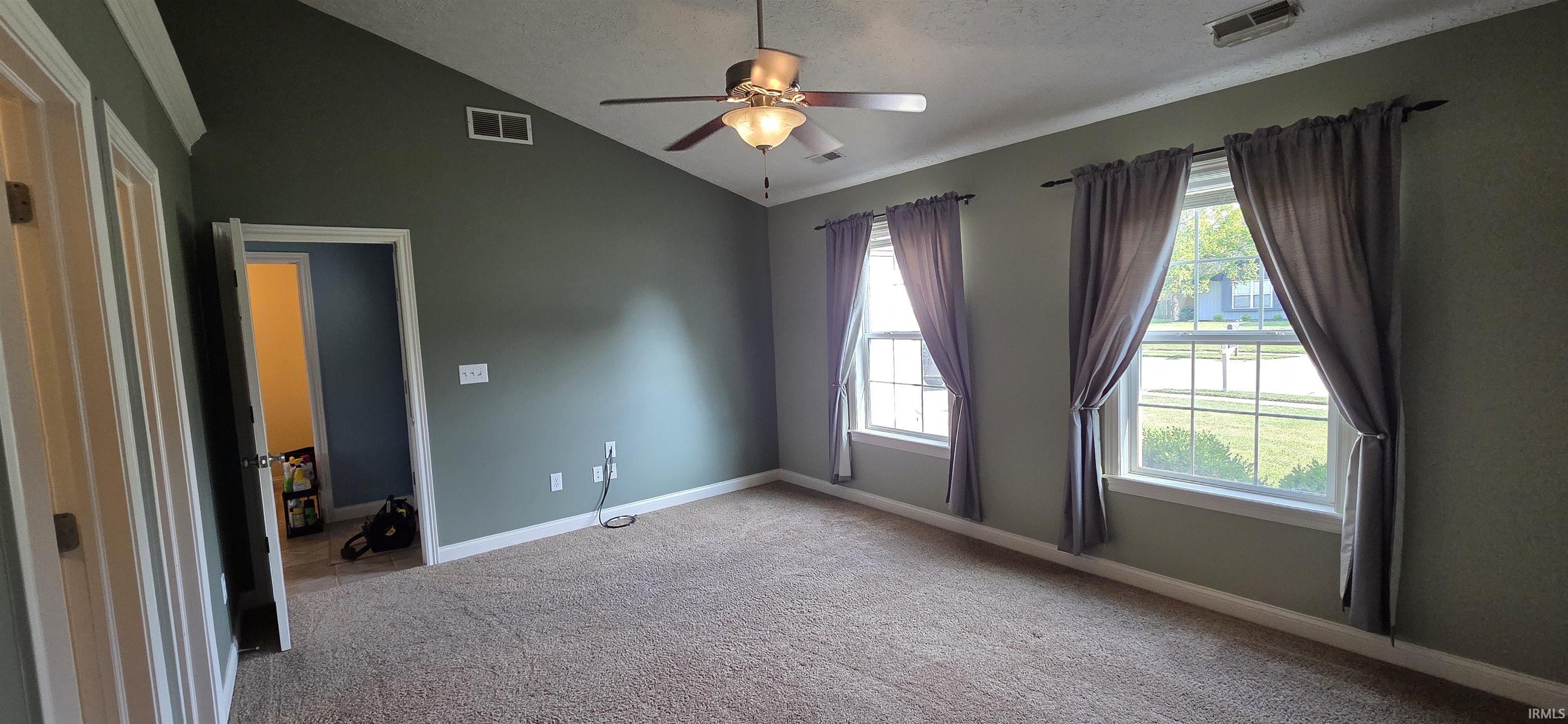 1614 W Candlewick Lane