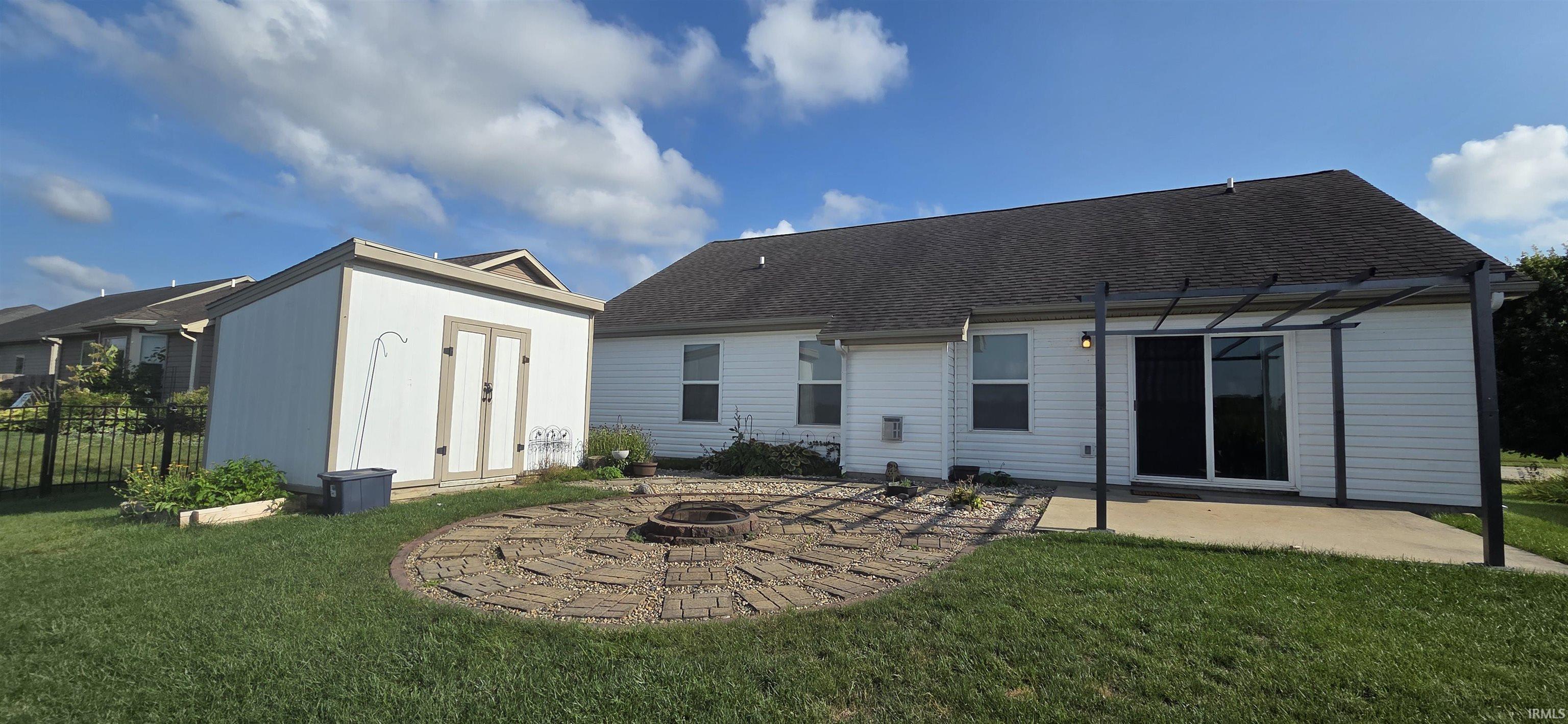 1614 W Candlewick Lane
