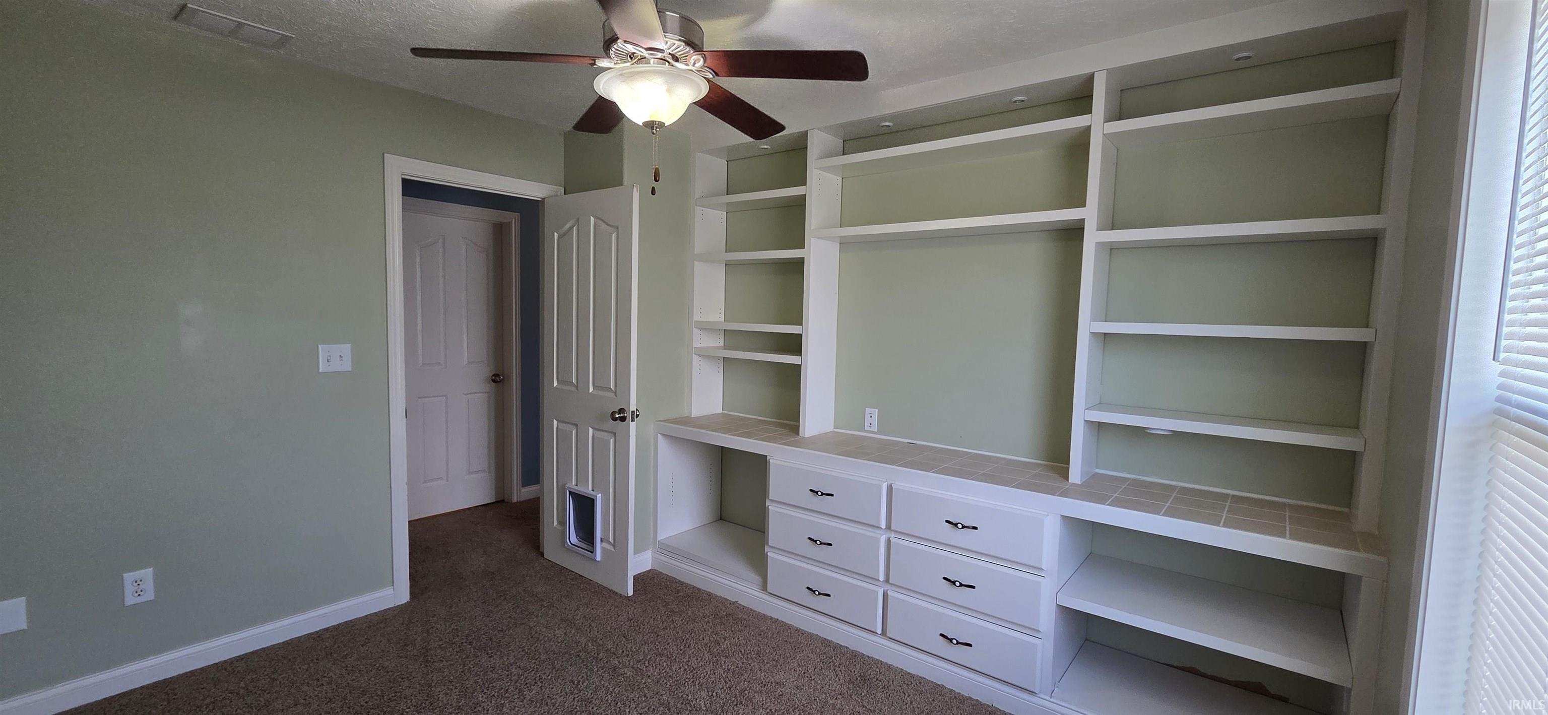 1614 W Candlewick Lane