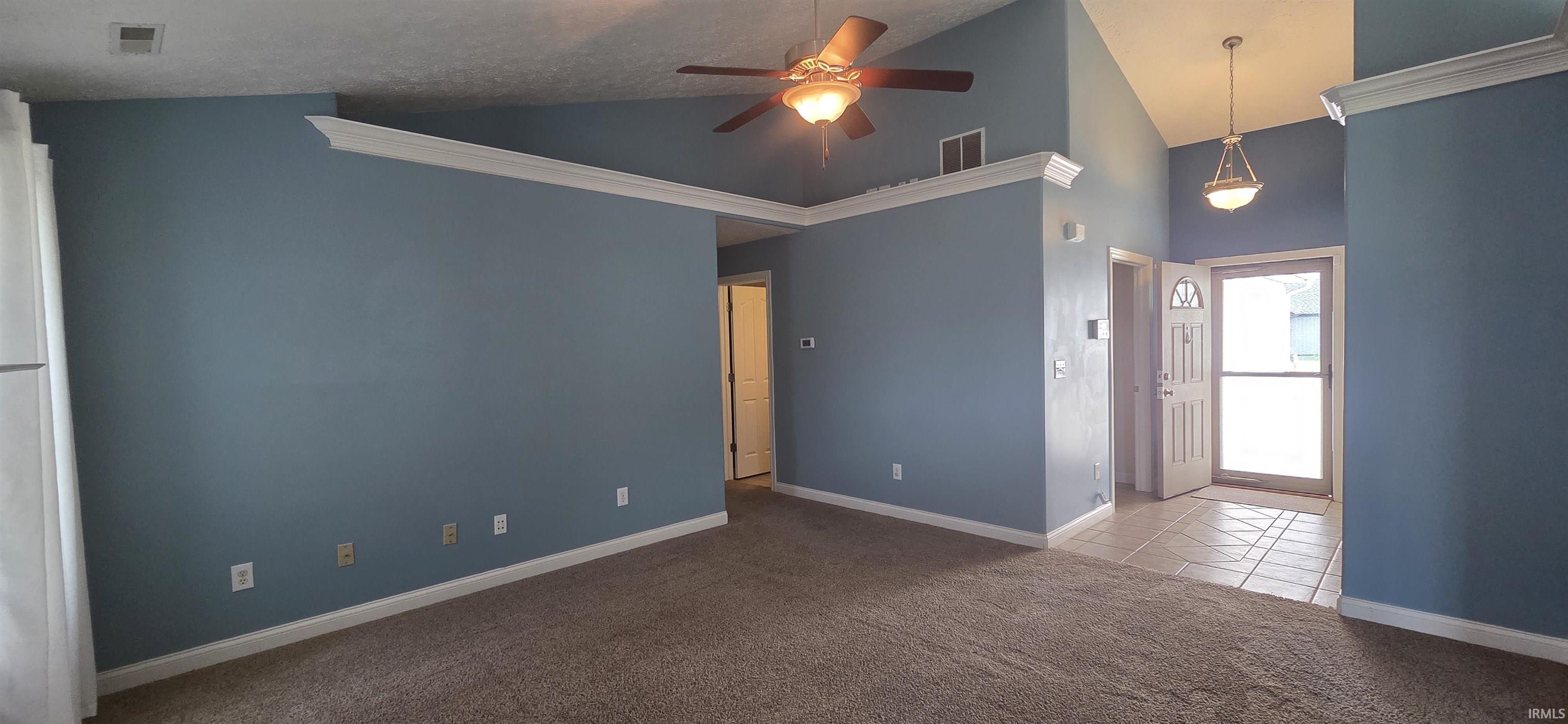 1614 W Candlewick Lane