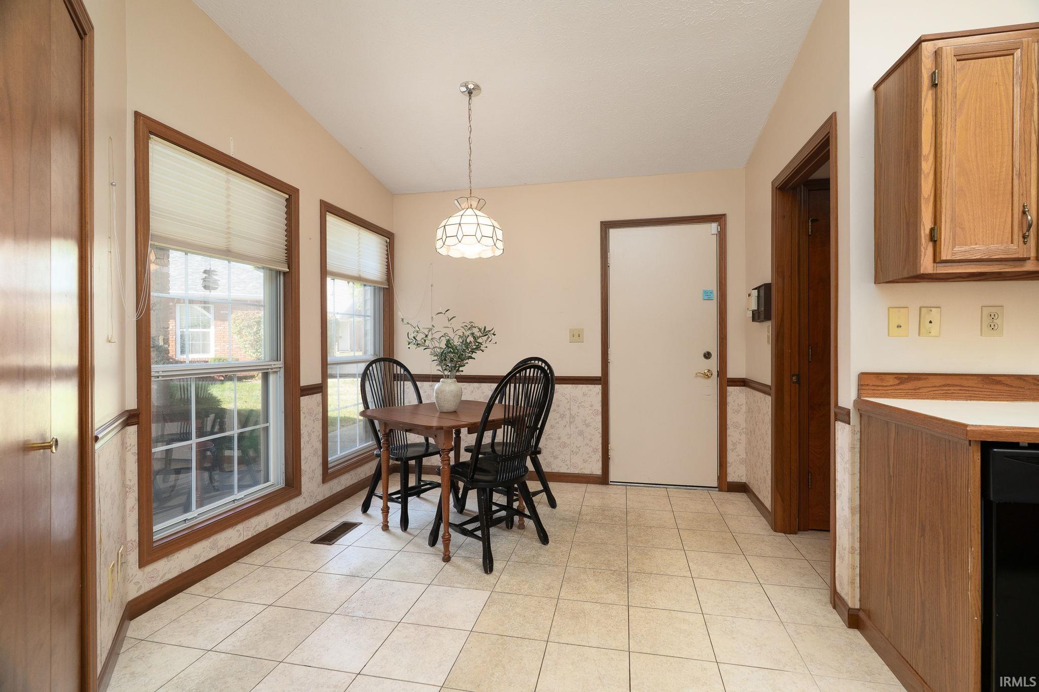 606 Westview Circle