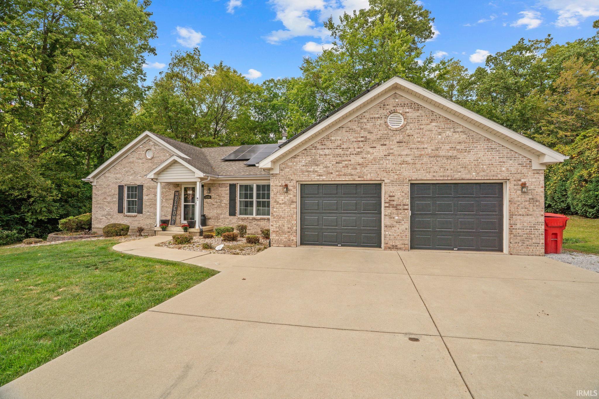 1650 N Royal Oaks Drive