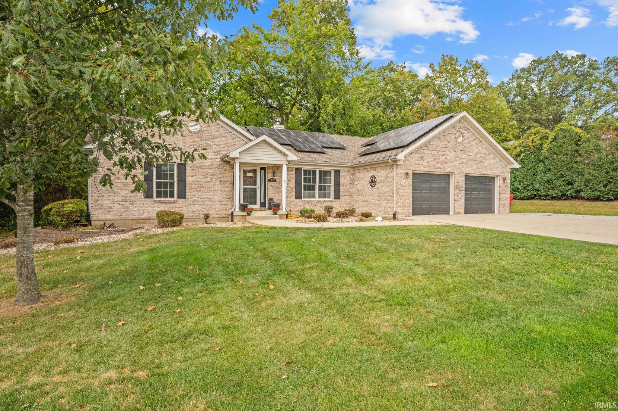 1650 N Royal Oaks Drive