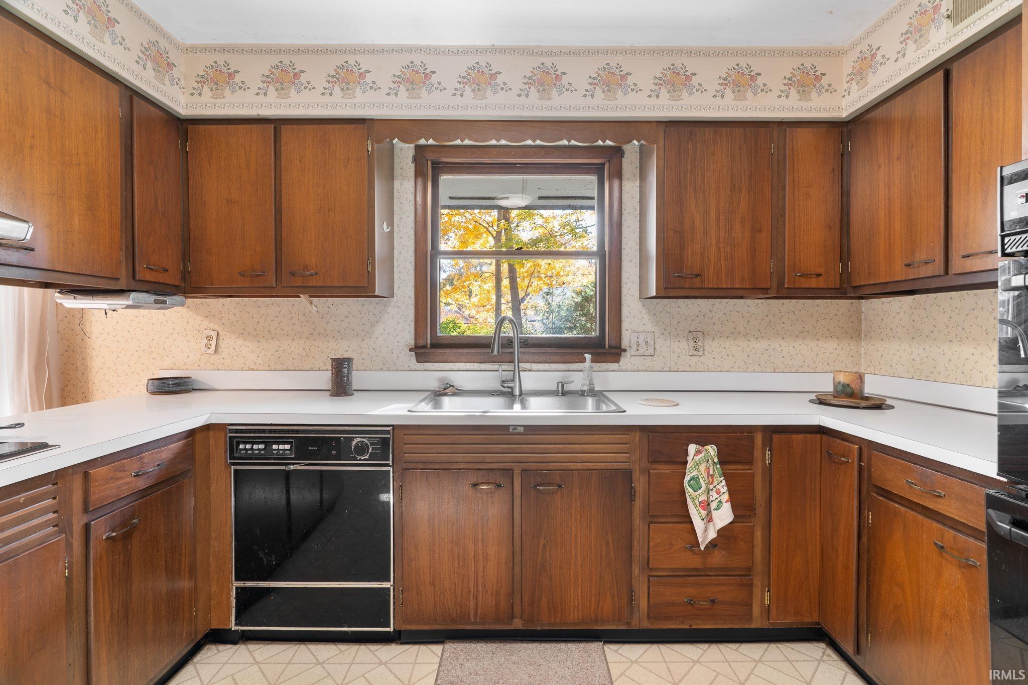 3611 Woodcliff Drive