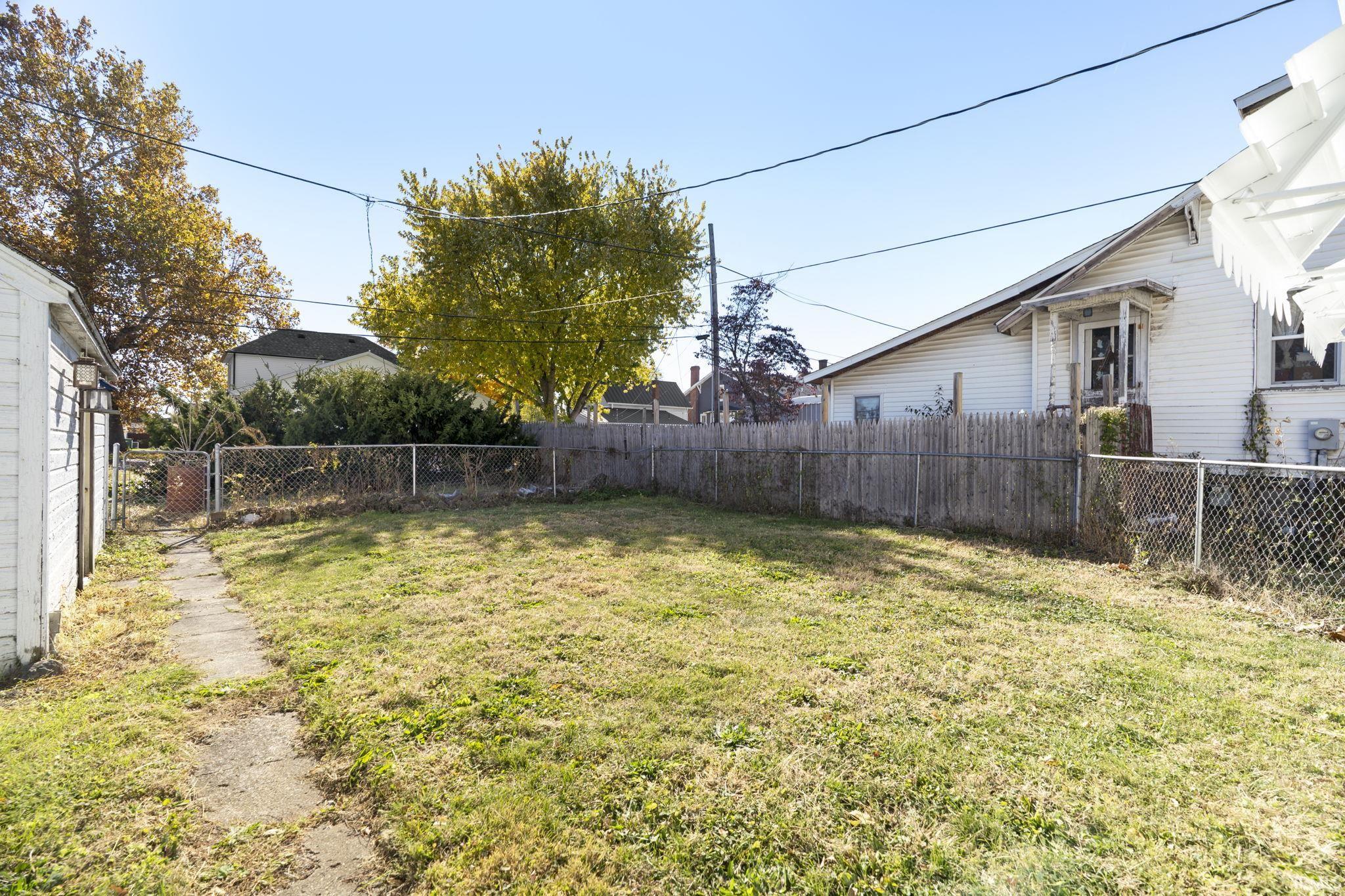 110 E Peterson Street