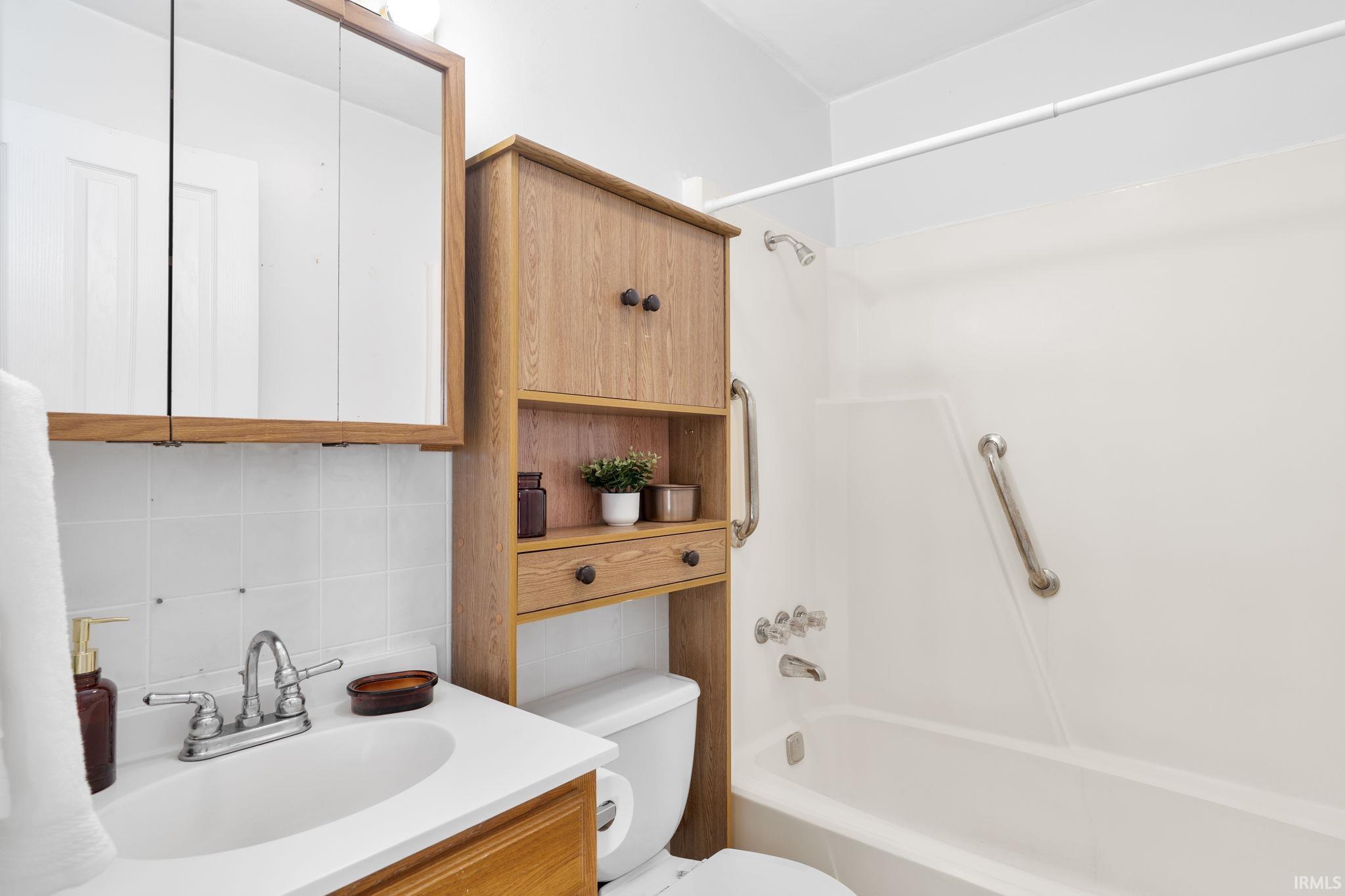 402 E 11th Street