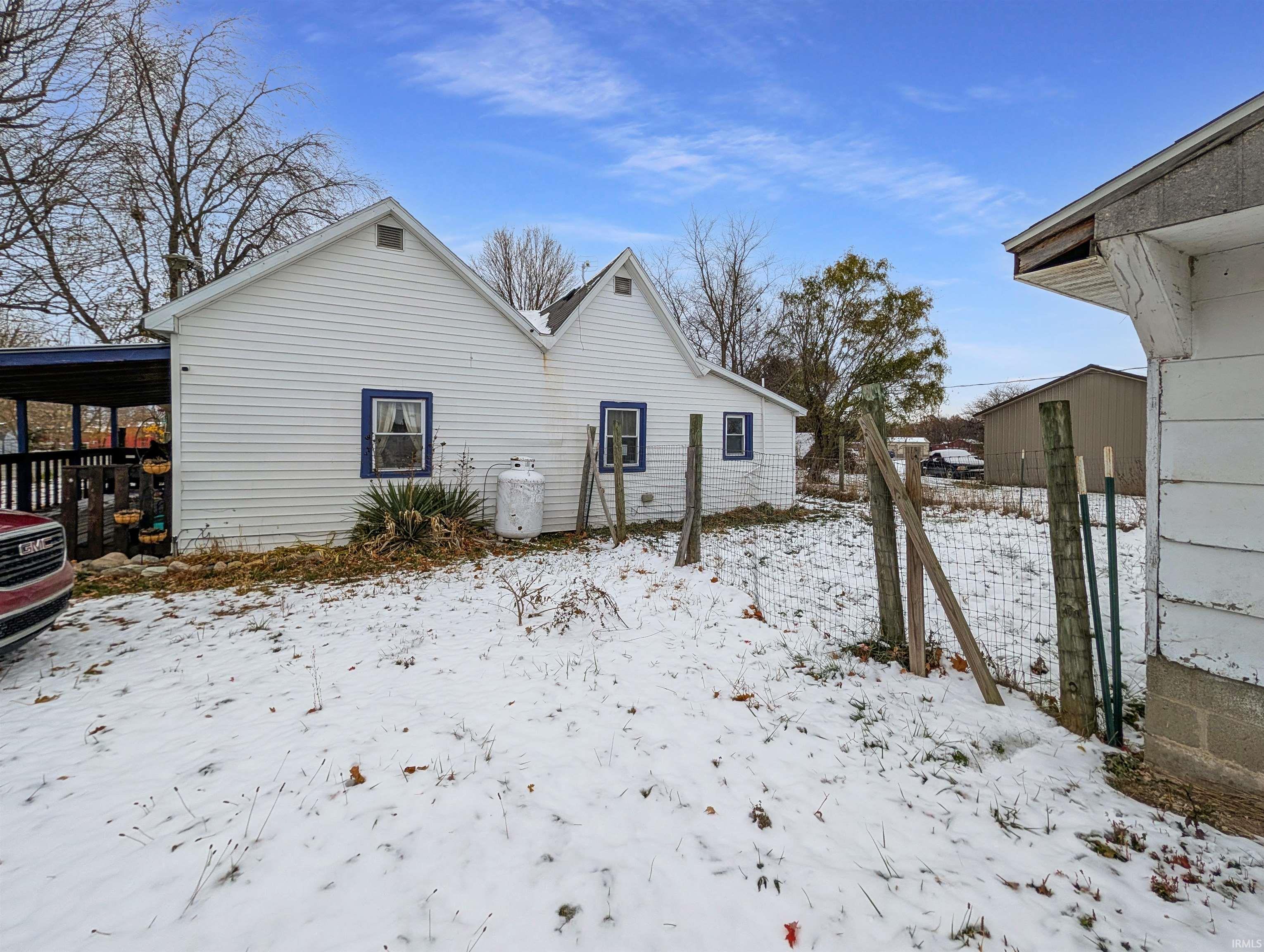 18996 N State Road 37