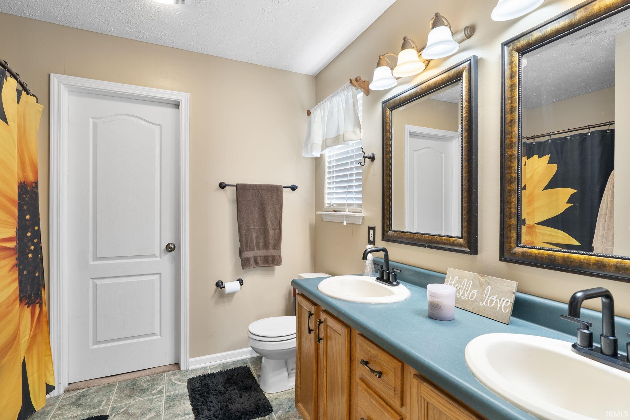 345 Persimmon Trail
