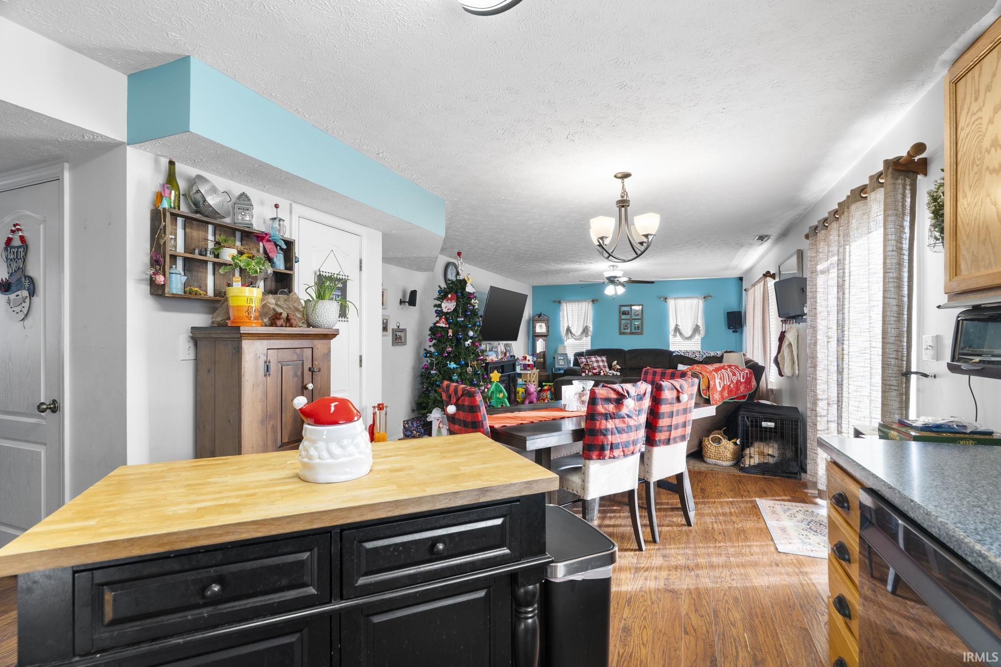 345 Persimmon Trail