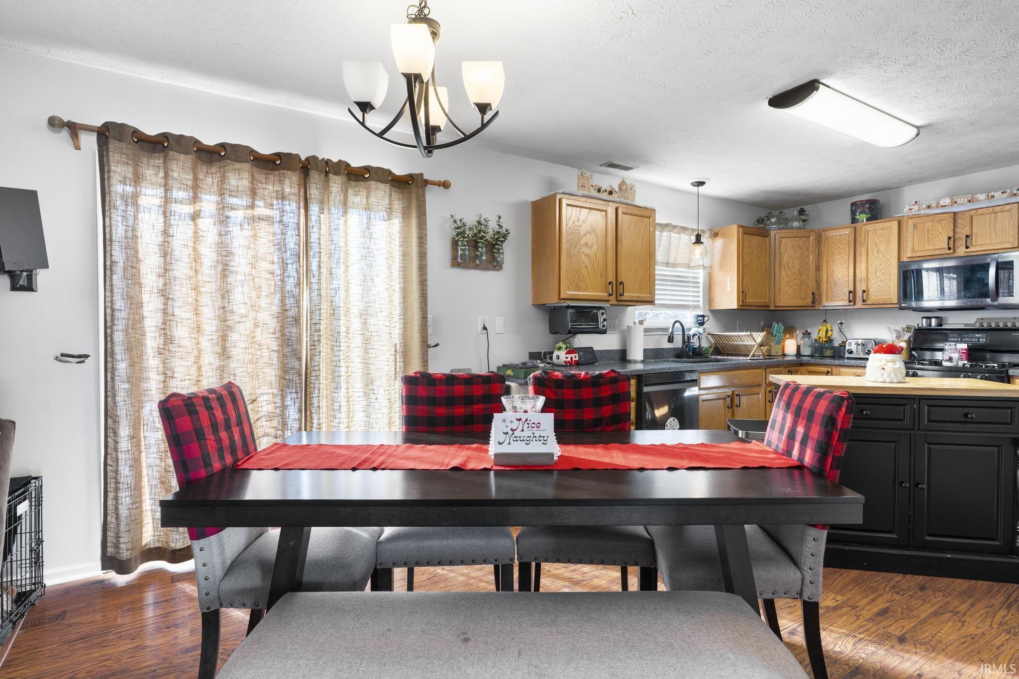 345 Persimmon Trail