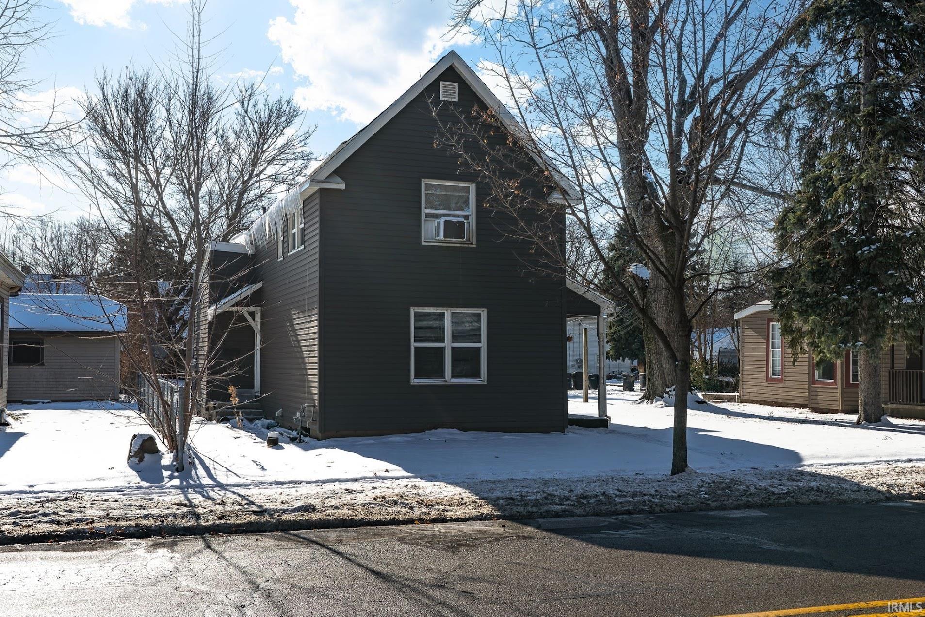 1829 Greenbush Street